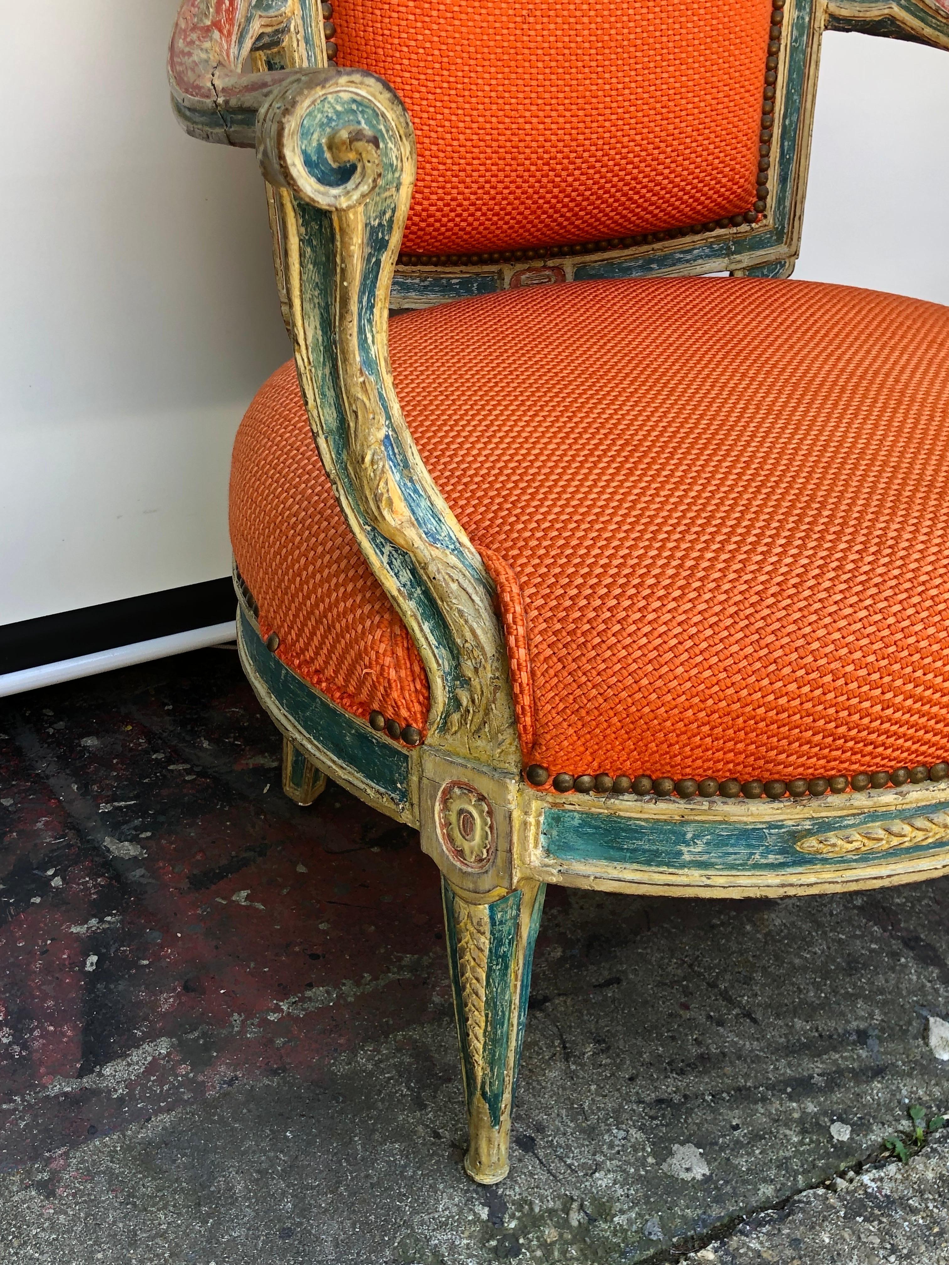 18. Jh. Zwei italienische Sessel mit klassizistischem Farbdekor (Holz) im Angebot