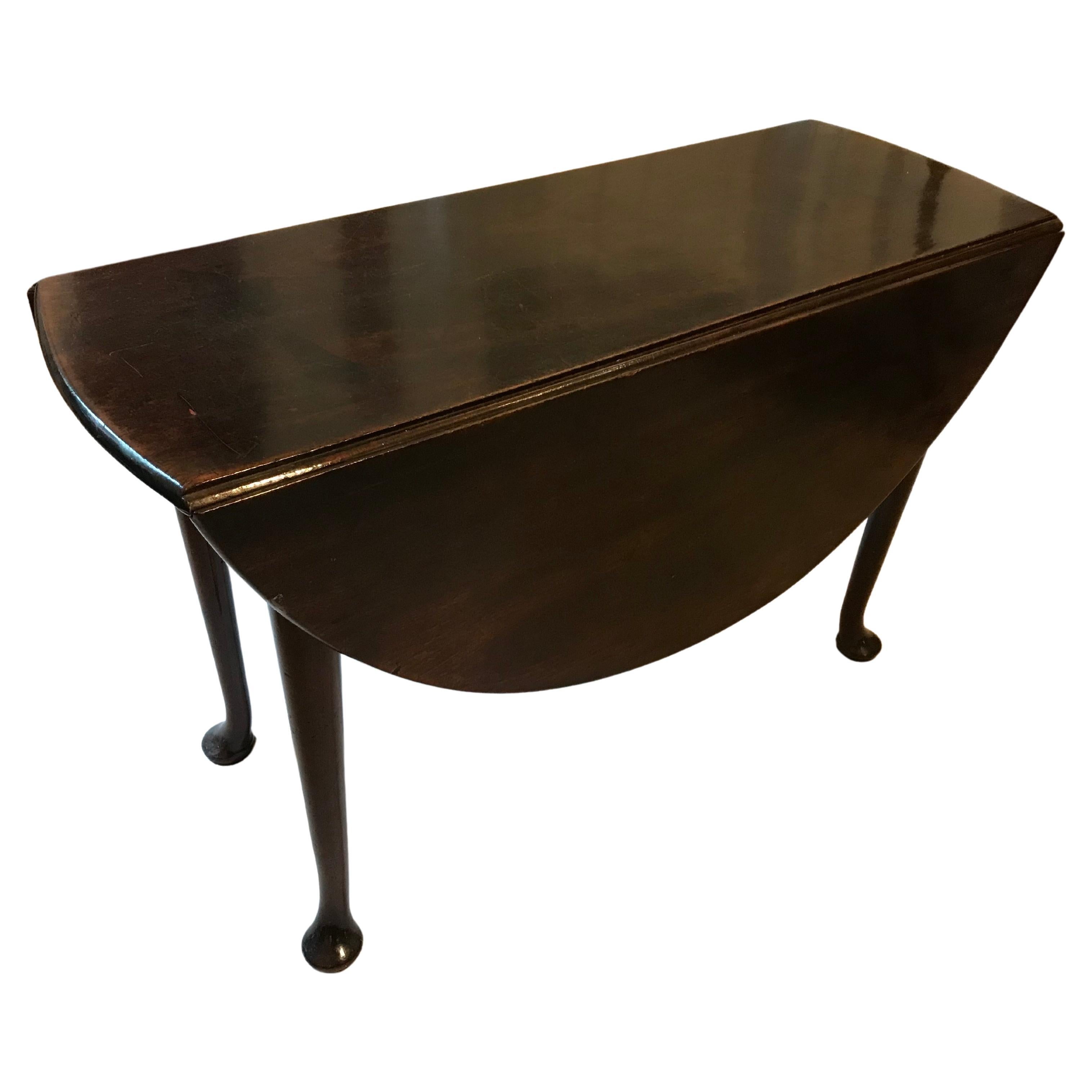 18th Century Antique Mahogany Drop Leaf Table For Sale