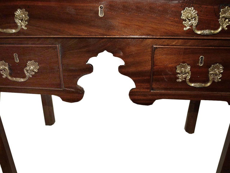 Late 18th Century 18th Century Chippendale Lowboy For Sale