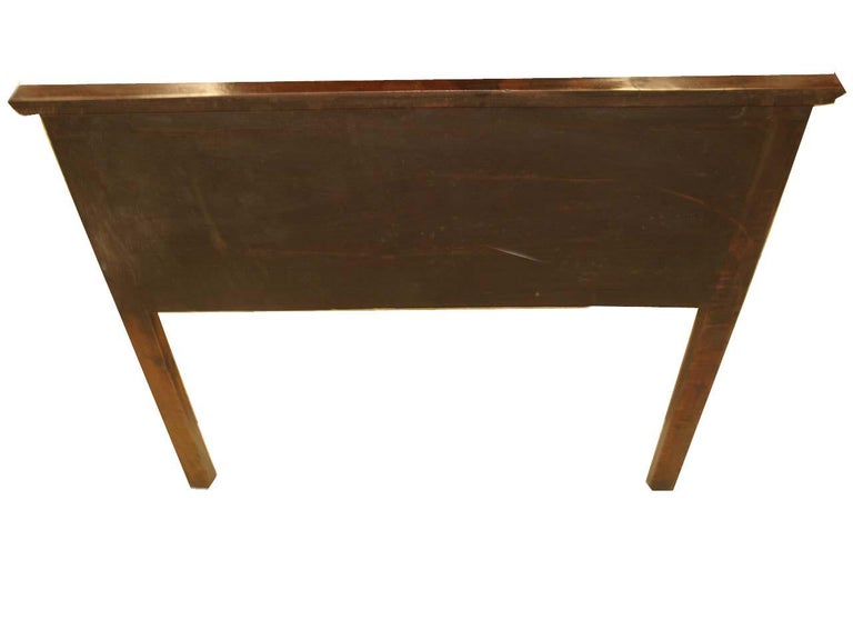 18th Century Chippendale Lowboy For Sale 2