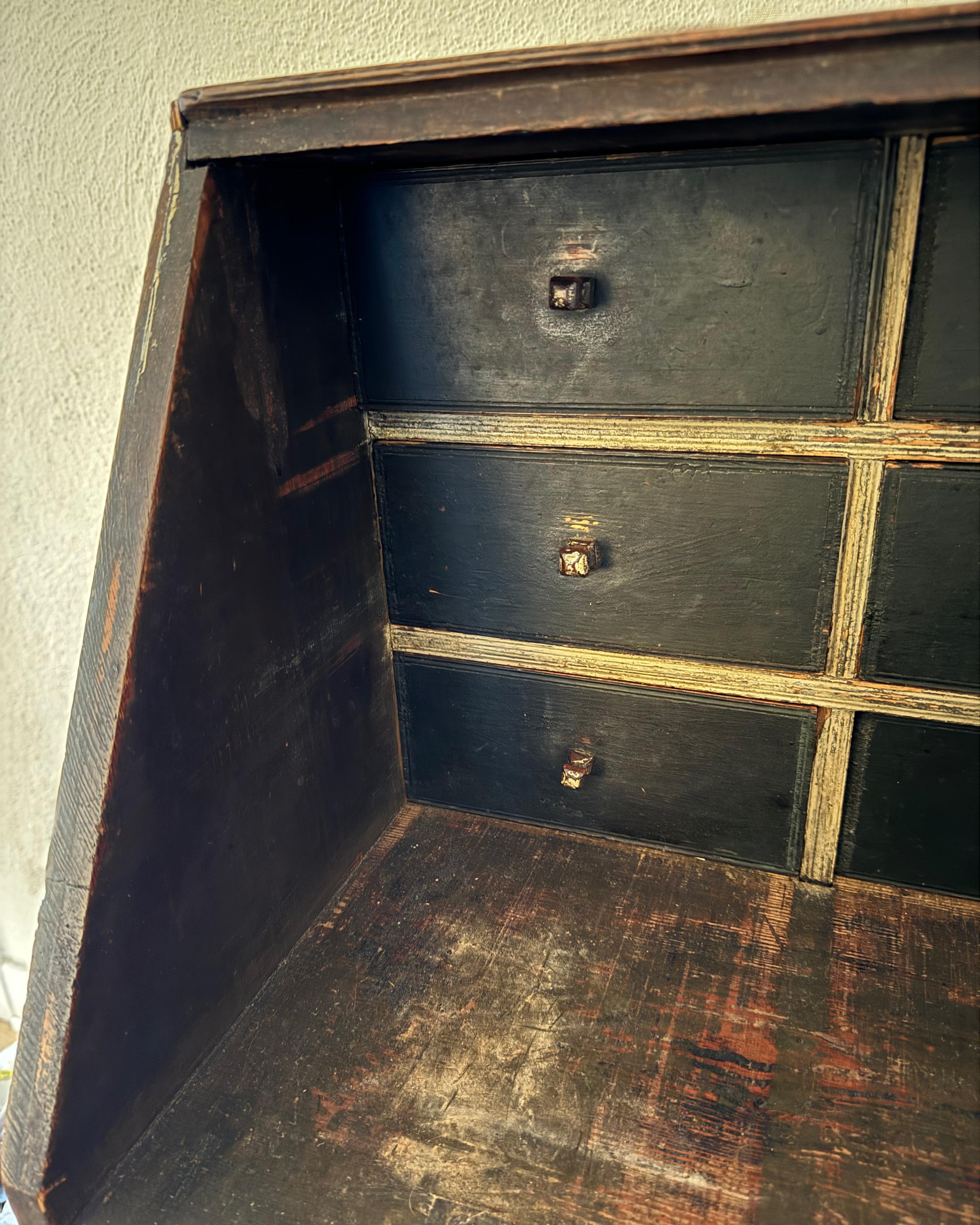 18th-Century English Georgian Secretary For Sale 2