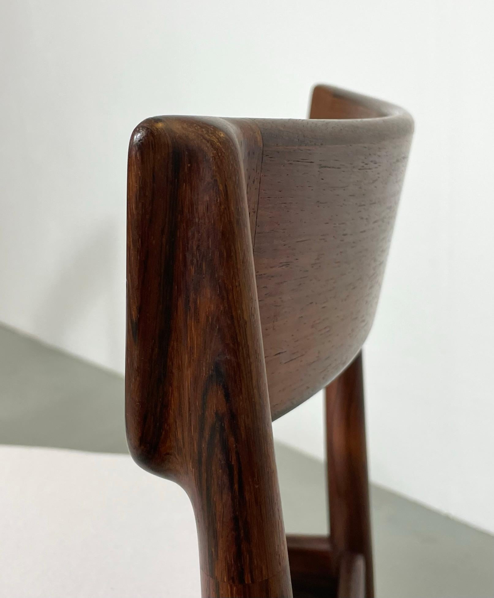 Wool 8x Danish Dining Chairs model 39 by Henry Rosengren 1960 For Sale