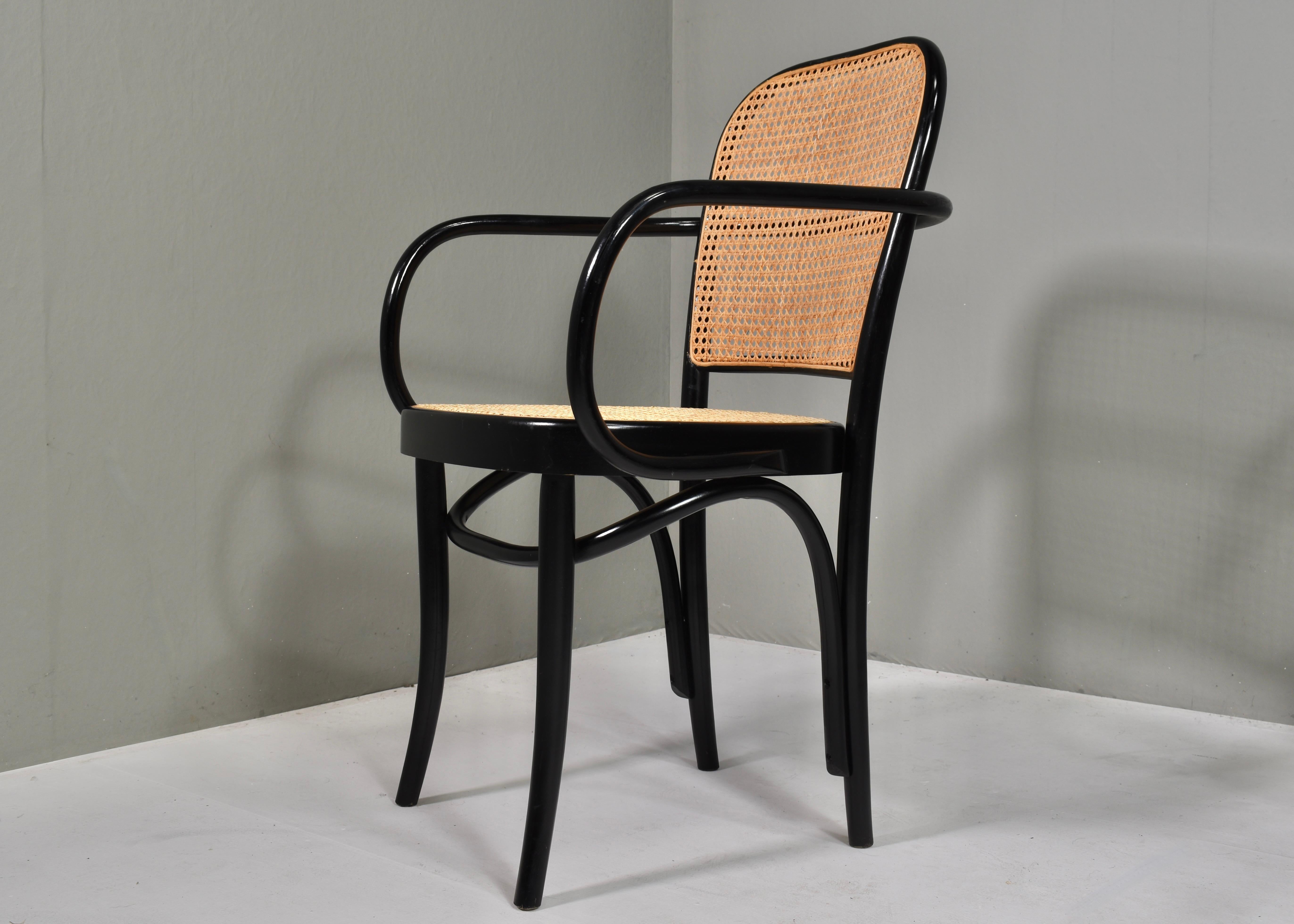 8x Thonet 811 Prague Armshairs by Josef Hoffmann in Bentwood and Cane – Austria For Sale 2