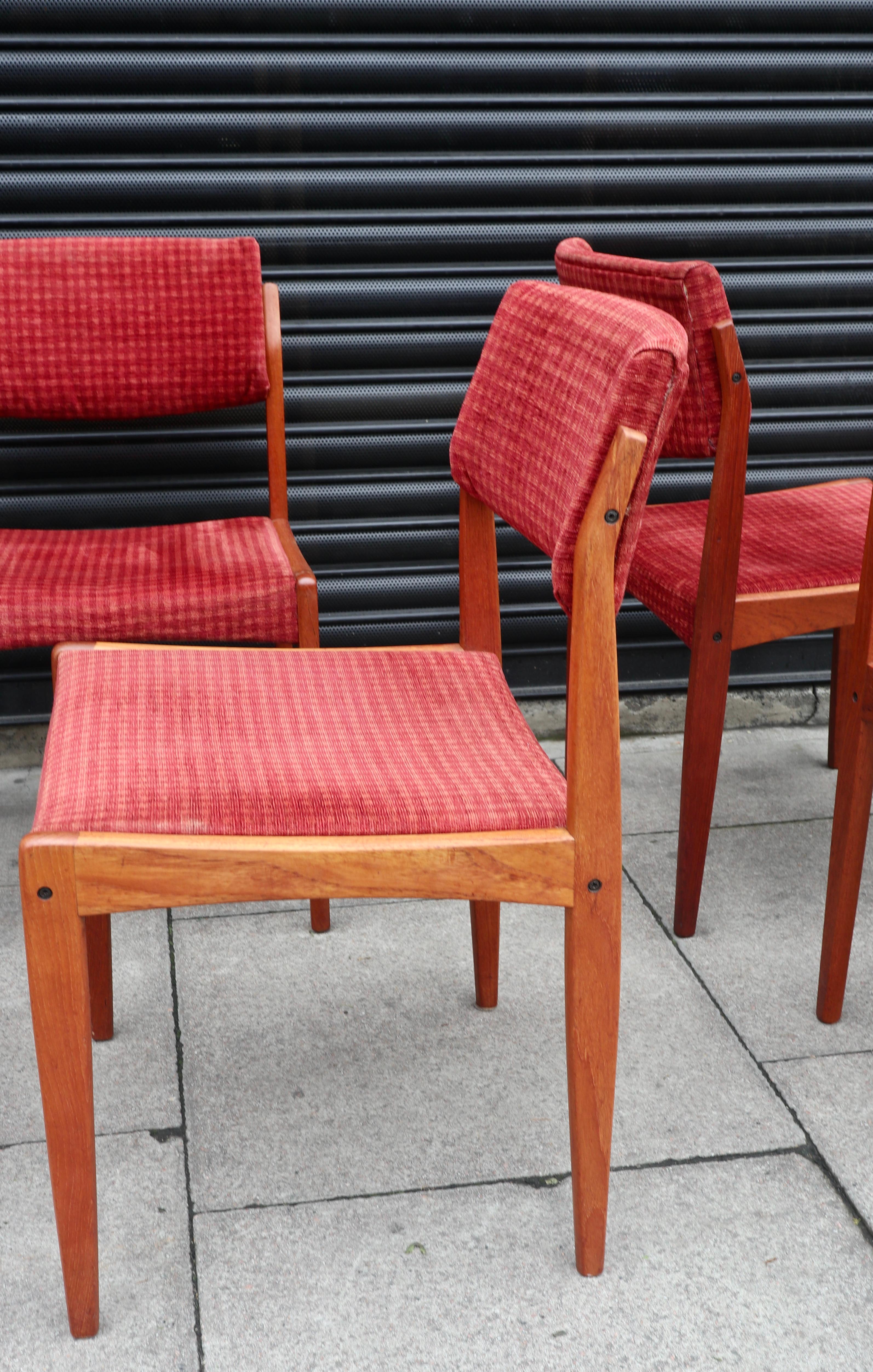 8x Vintage 1960s teak framed upholstered dining chairs by HW. Klein for Bramin For Sale 6