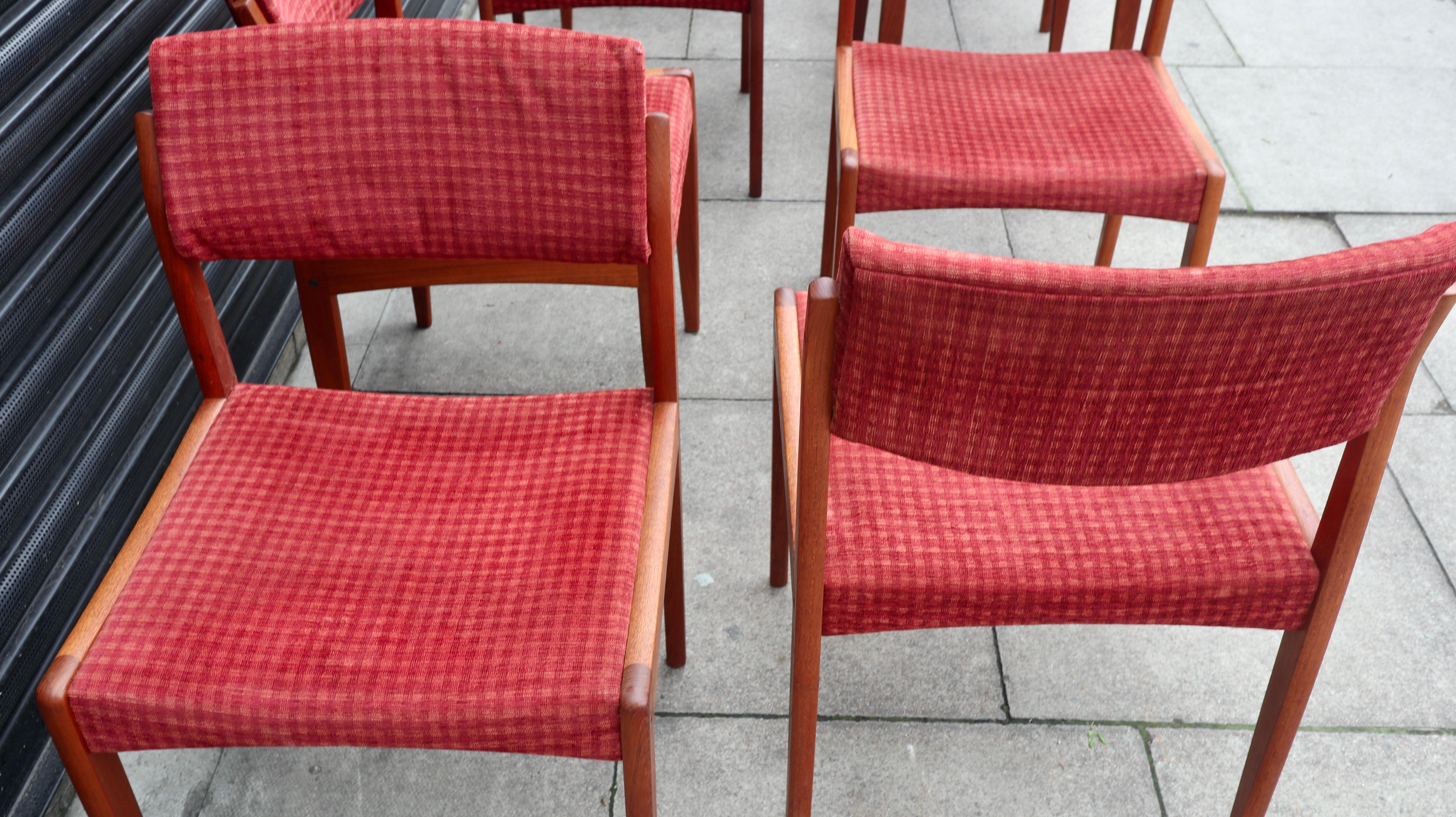 8x Vintage 1960s teak framed upholstered dining chairs by HW. Klein for Bramin For Sale 1