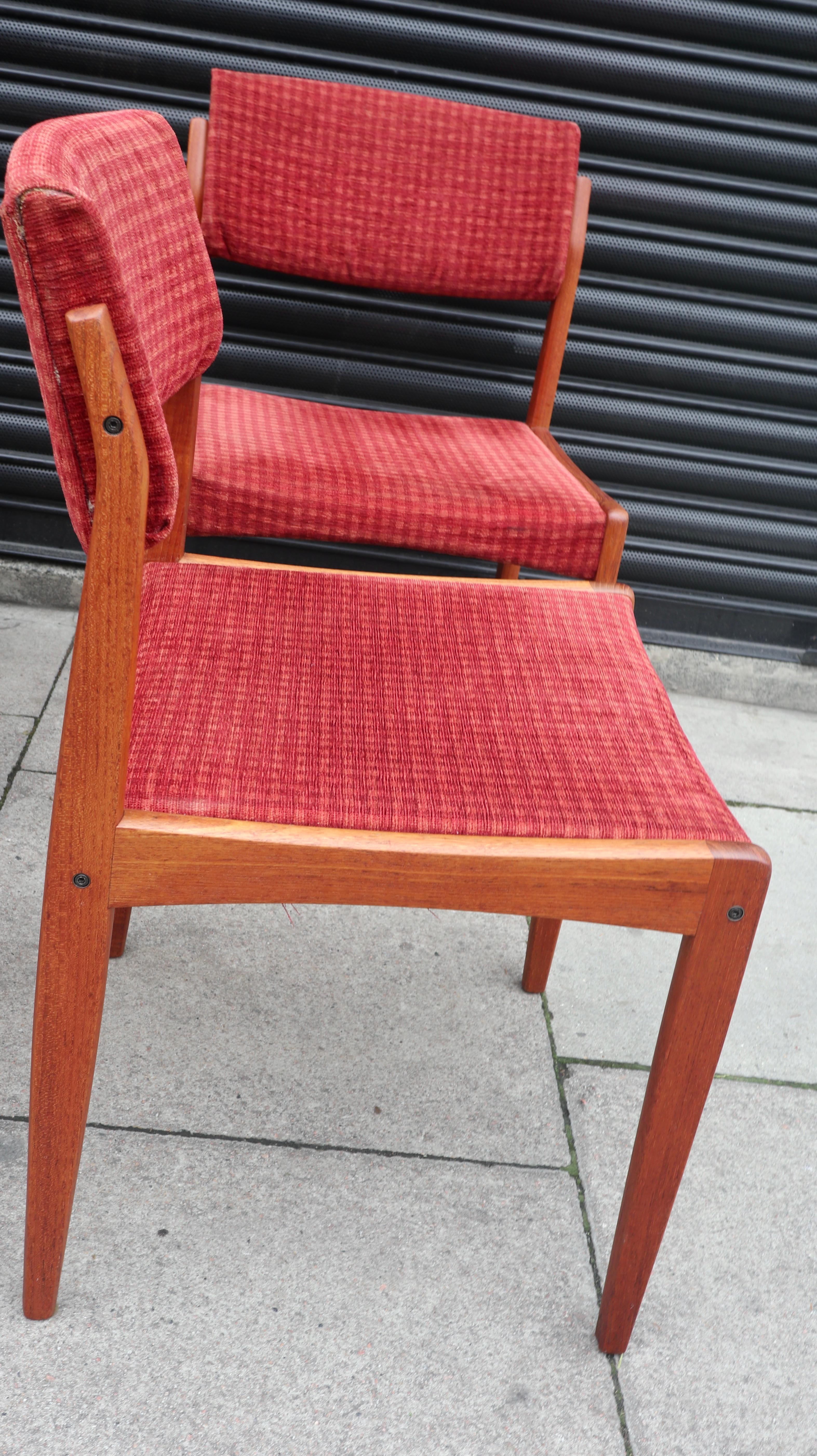 8x Vintage 1960s teak framed upholstered dining chairs by HW. Klein for Bramin For Sale 2