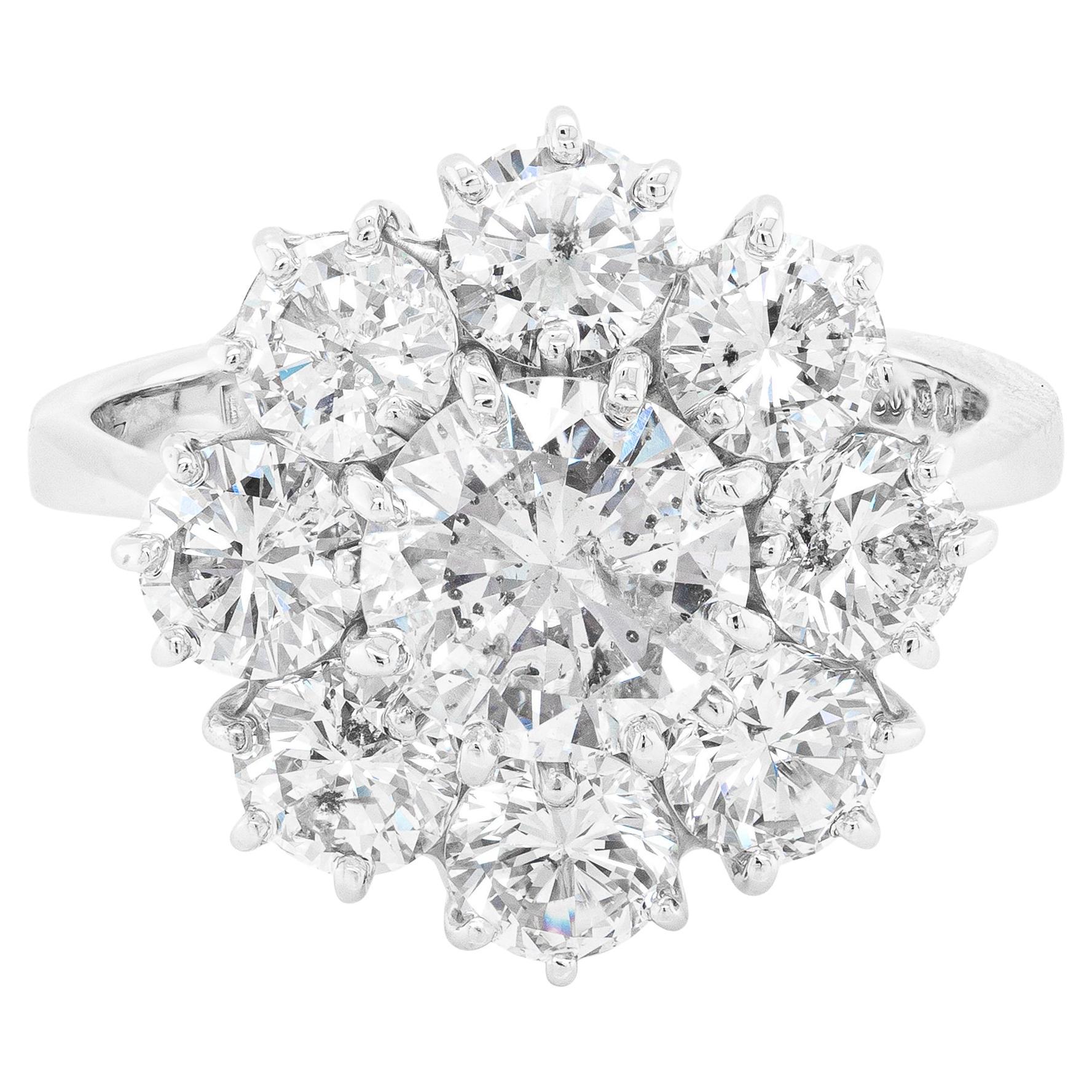 18 Carat White Gold Large Diamond Cluster Engagement Ring, England, 1973