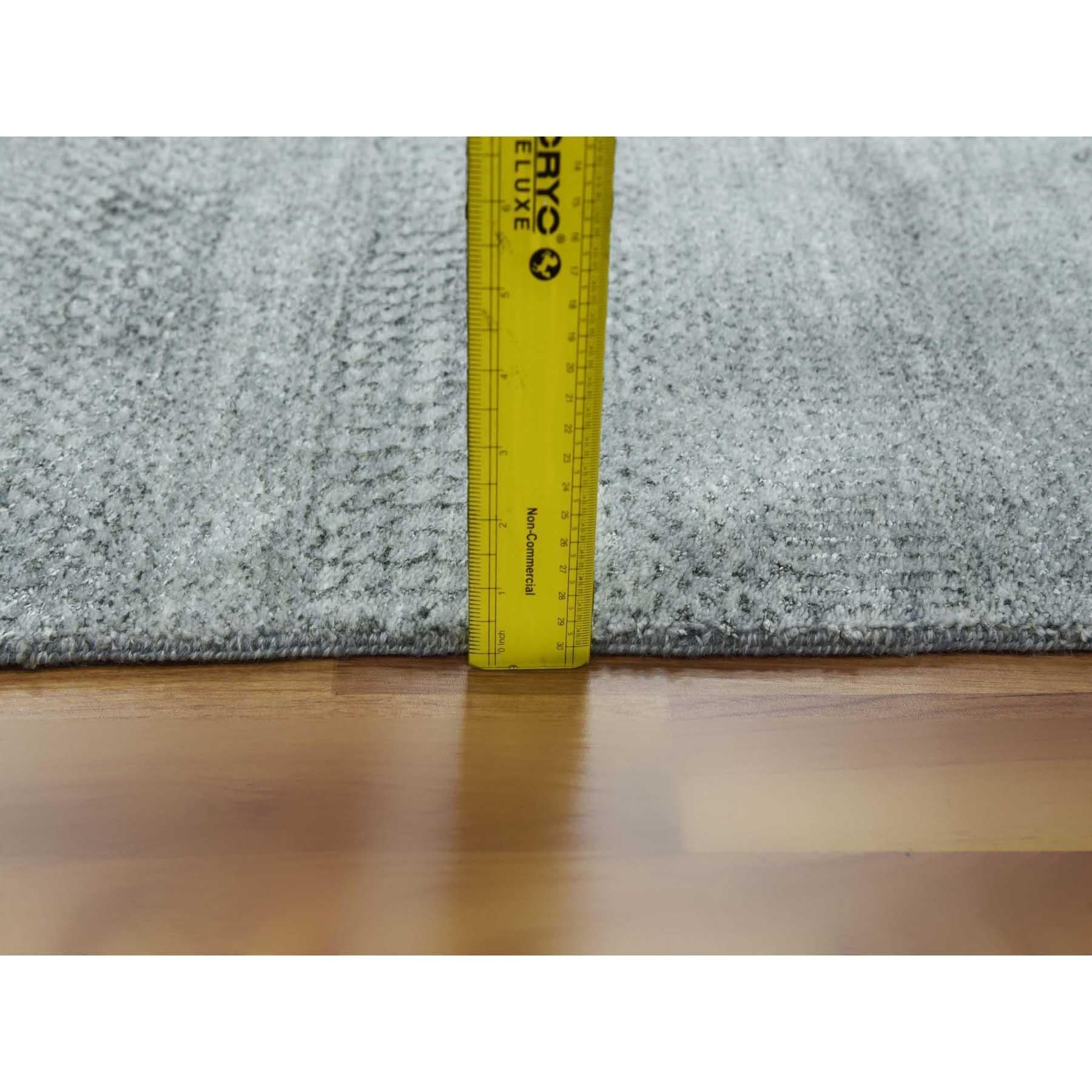8'x10' Ash Gray Wool and Silk Hand Knotted Grass Design Dense Weave Rug For Sale 4