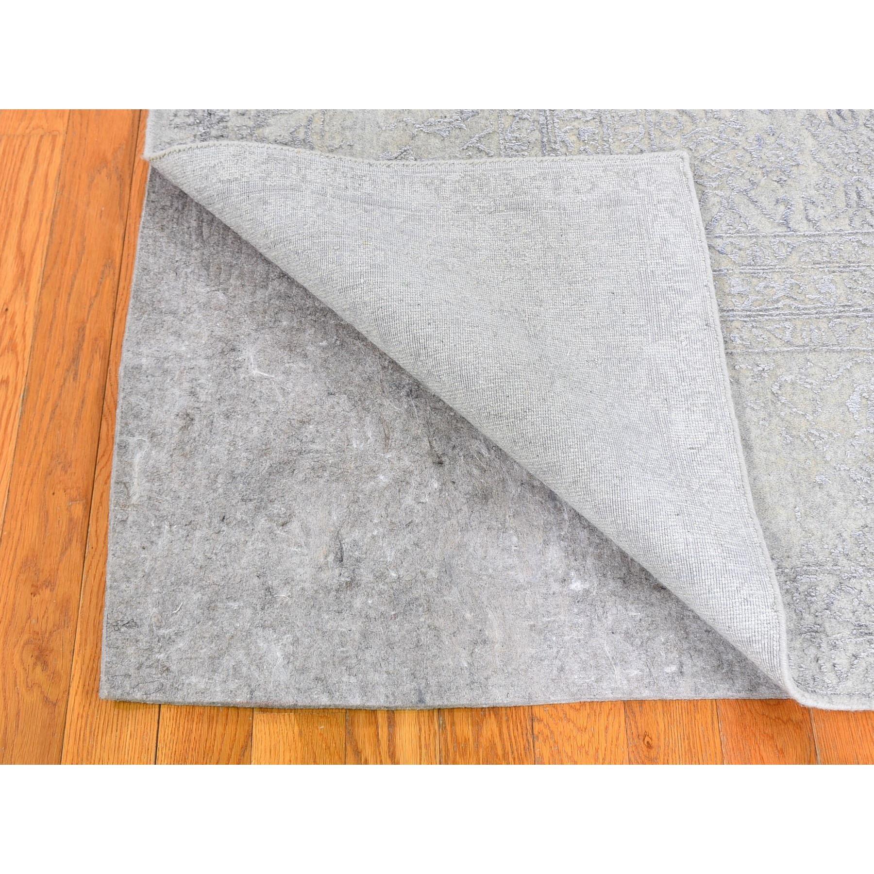 Tappeto orientale Jacquard 8'x10' Beige in lana e seta lavorato a mano in vendita 1