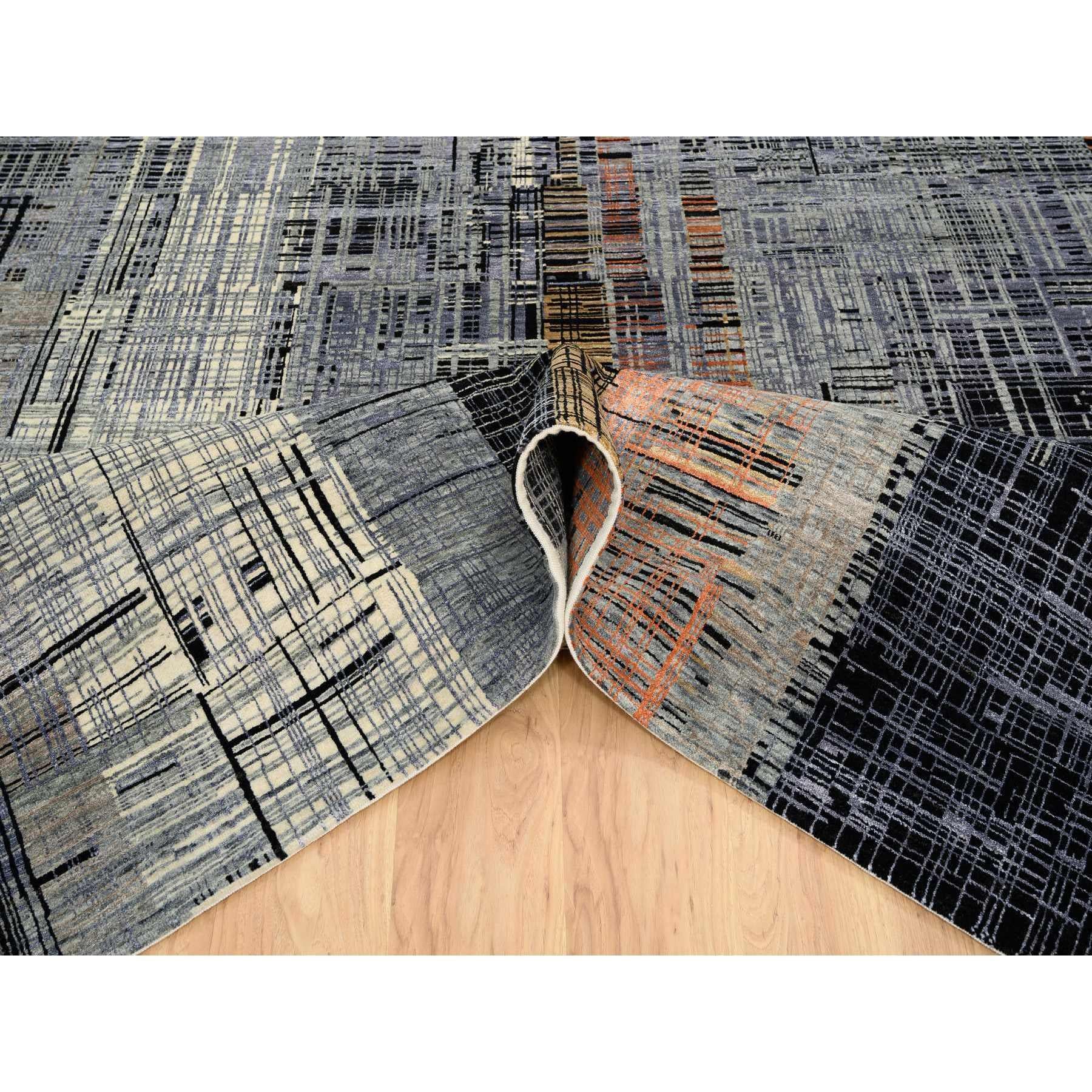 XXI secolo e contemporaneo 8'x10' Nero e Grigio, Tappeto Ghazni in Lana e Seta, Design Moderno, Annodato a Mano in vendita