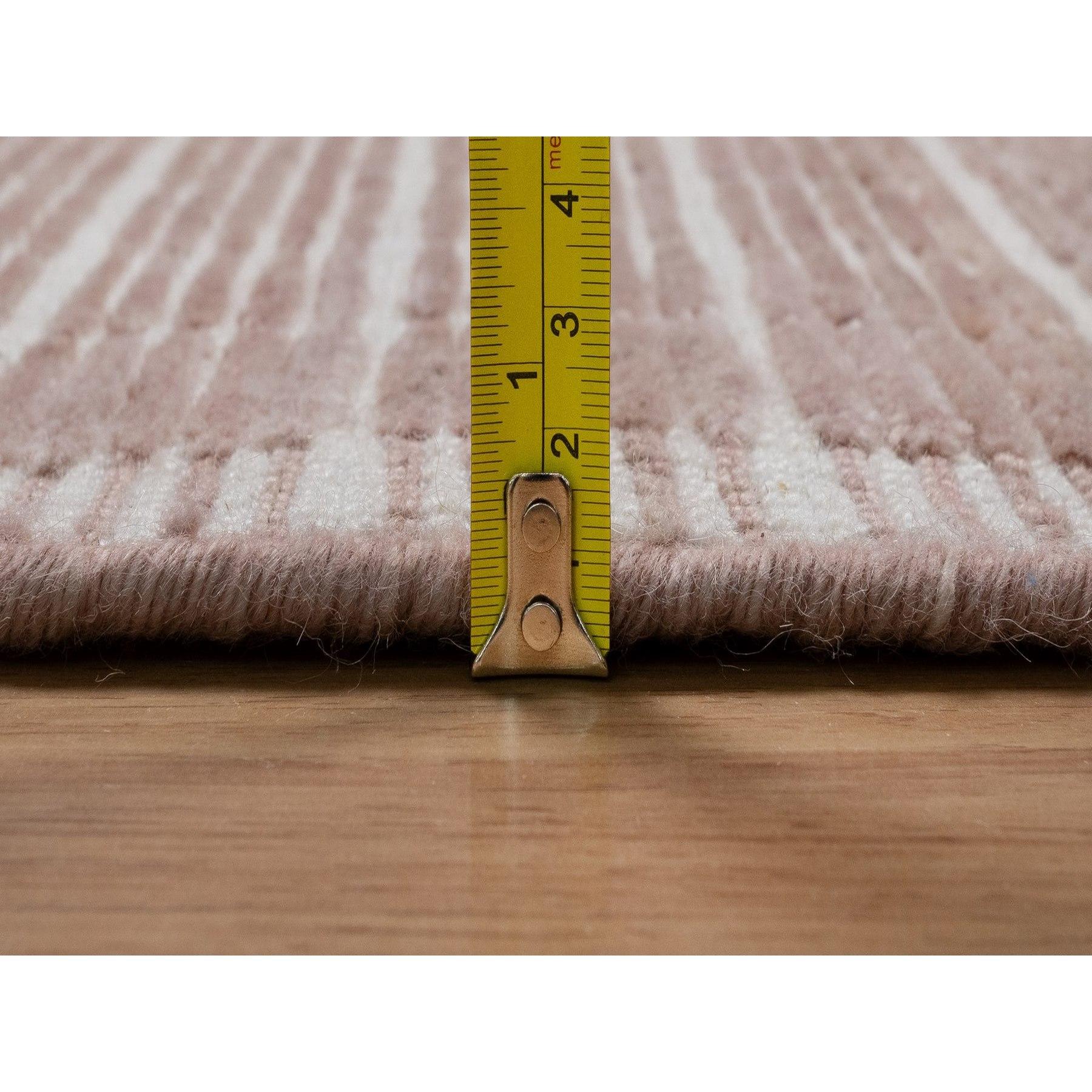 8'x10' Blush Pink Modern Plain Decor Box Design Loomed Knotted Pure Wool Rug For Sale 4