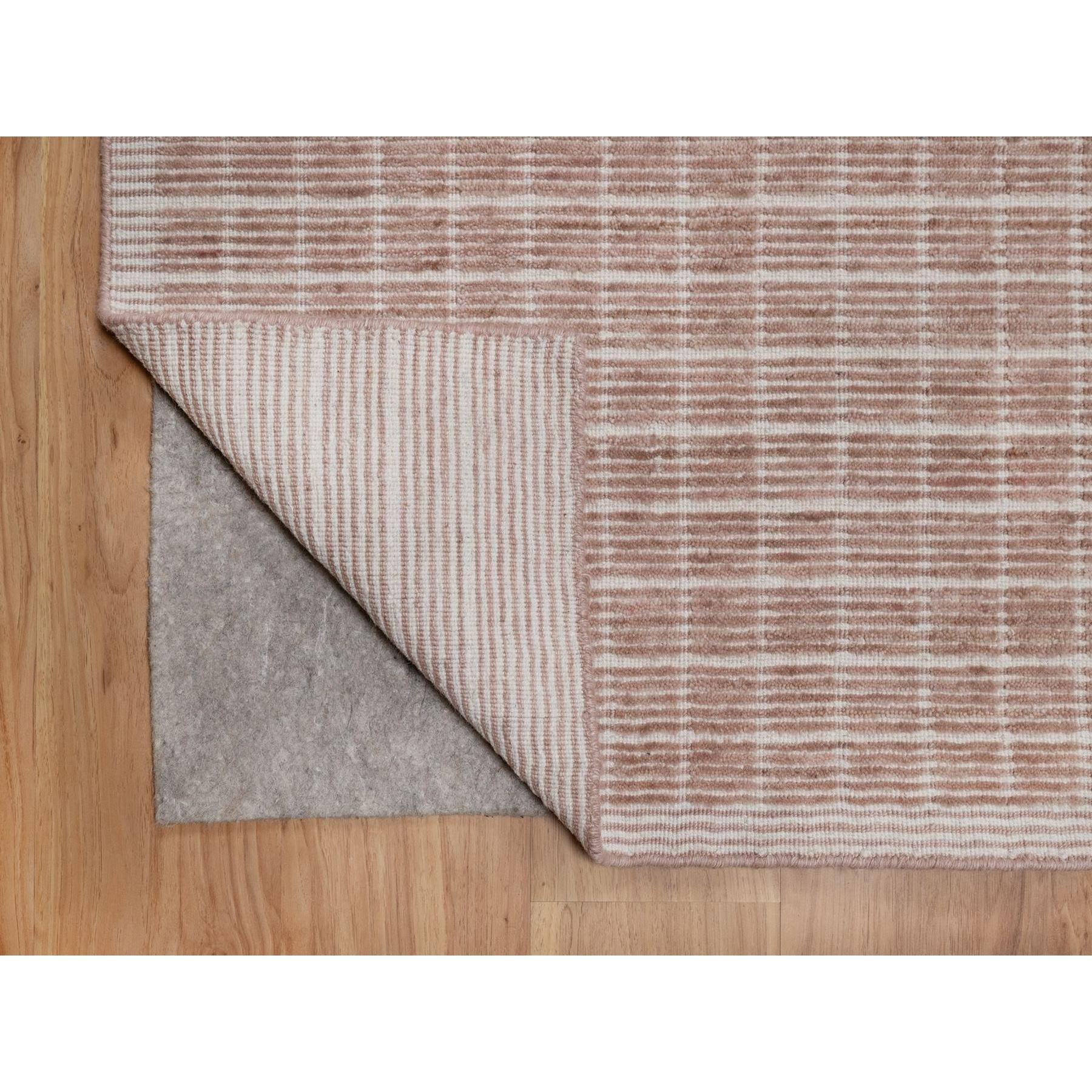 Hand-Woven 8'x10' Blush Pink Modern Plain Decor Box Design Loomed Knotted Pure Wool Rug For Sale