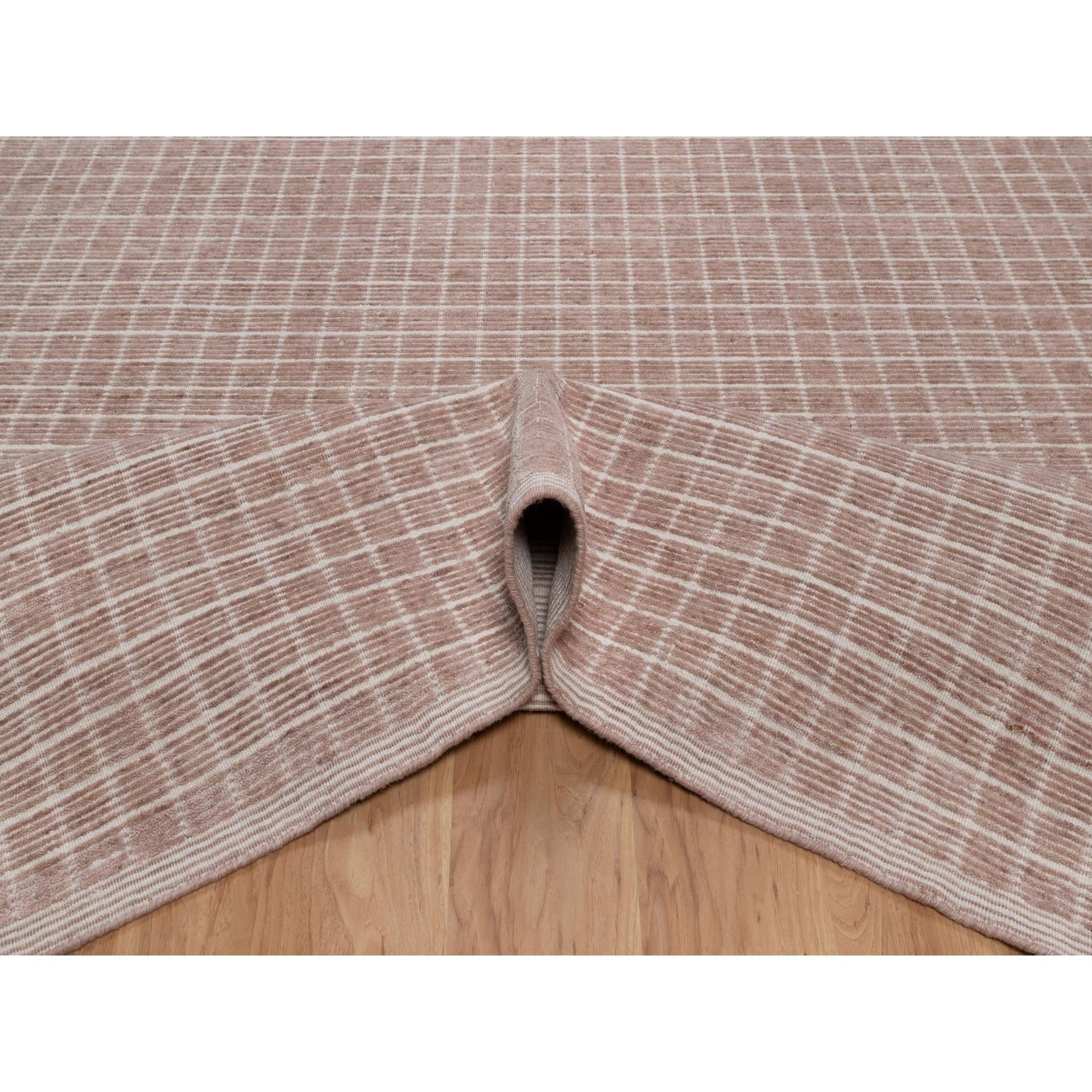 8'x10' Blush Pink Modern Plain Decor Box Design Loomed Knotted Pure Wool Rug In New Condition For Sale In Carlstadt, NJ