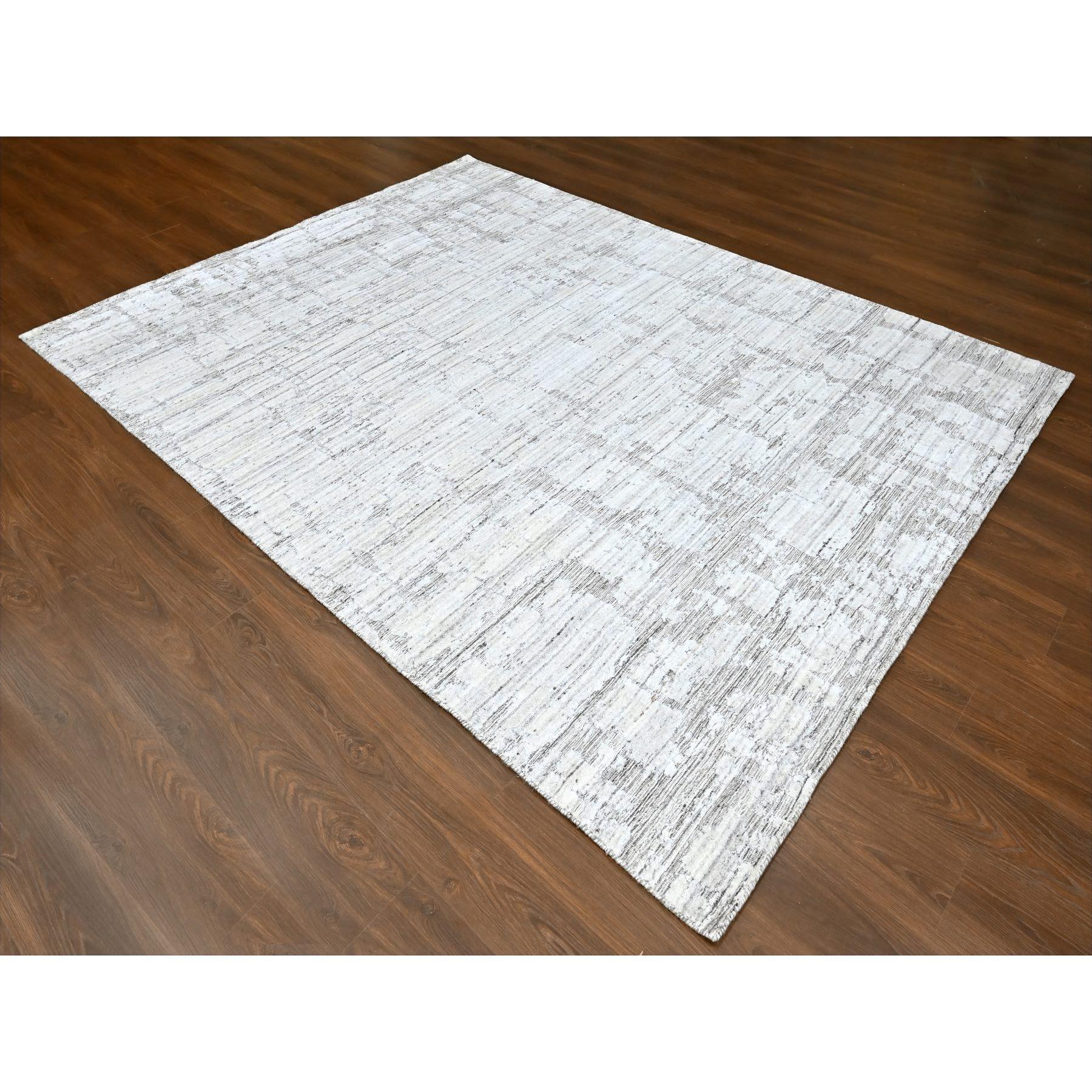 Moderne Tapis 8'x10' Bone White, laine et soie végétale, tissé à la main, Design Modern en vente