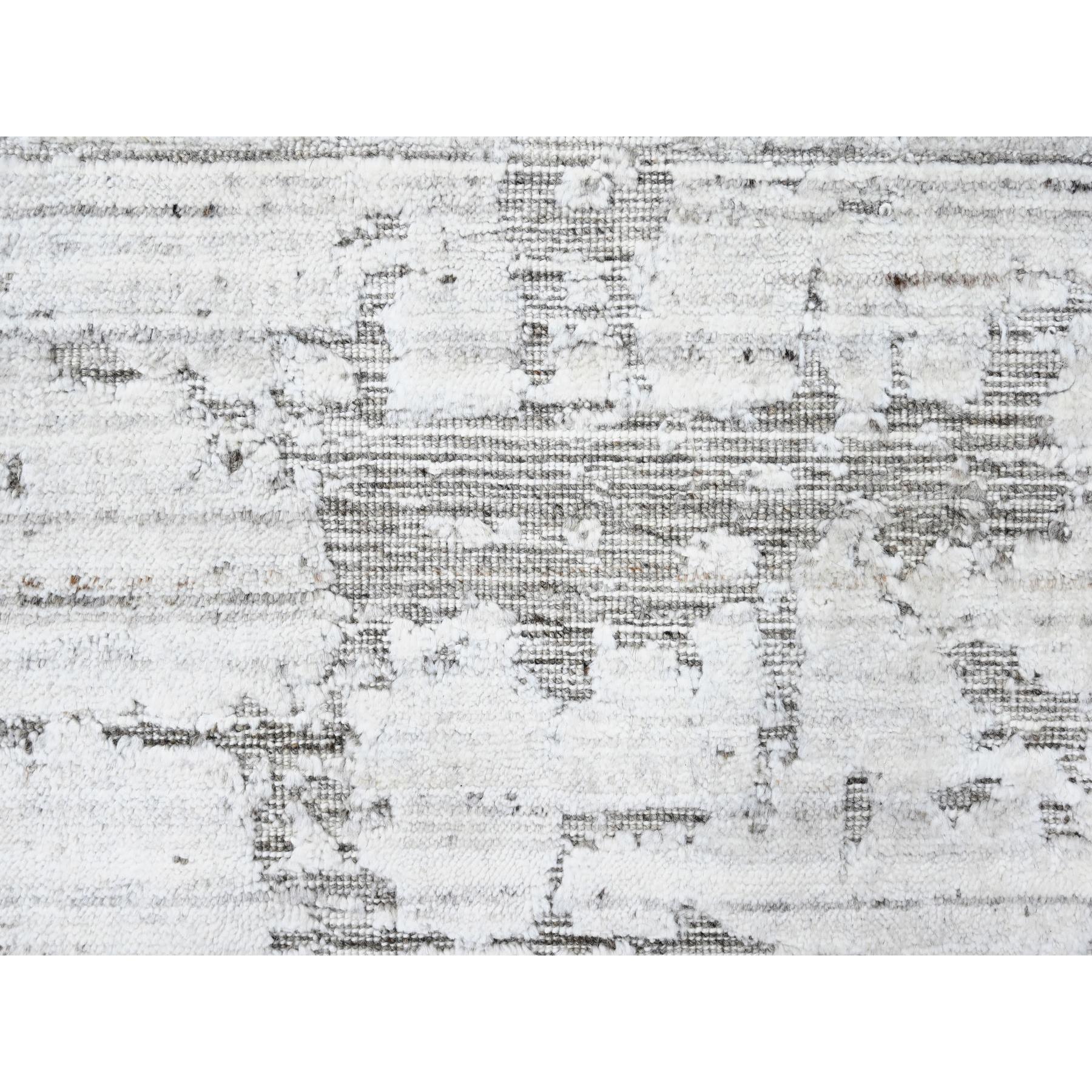 Laine Tapis 8'x10' Bone White, laine et soie végétale, tissé à la main, Design Modern en vente