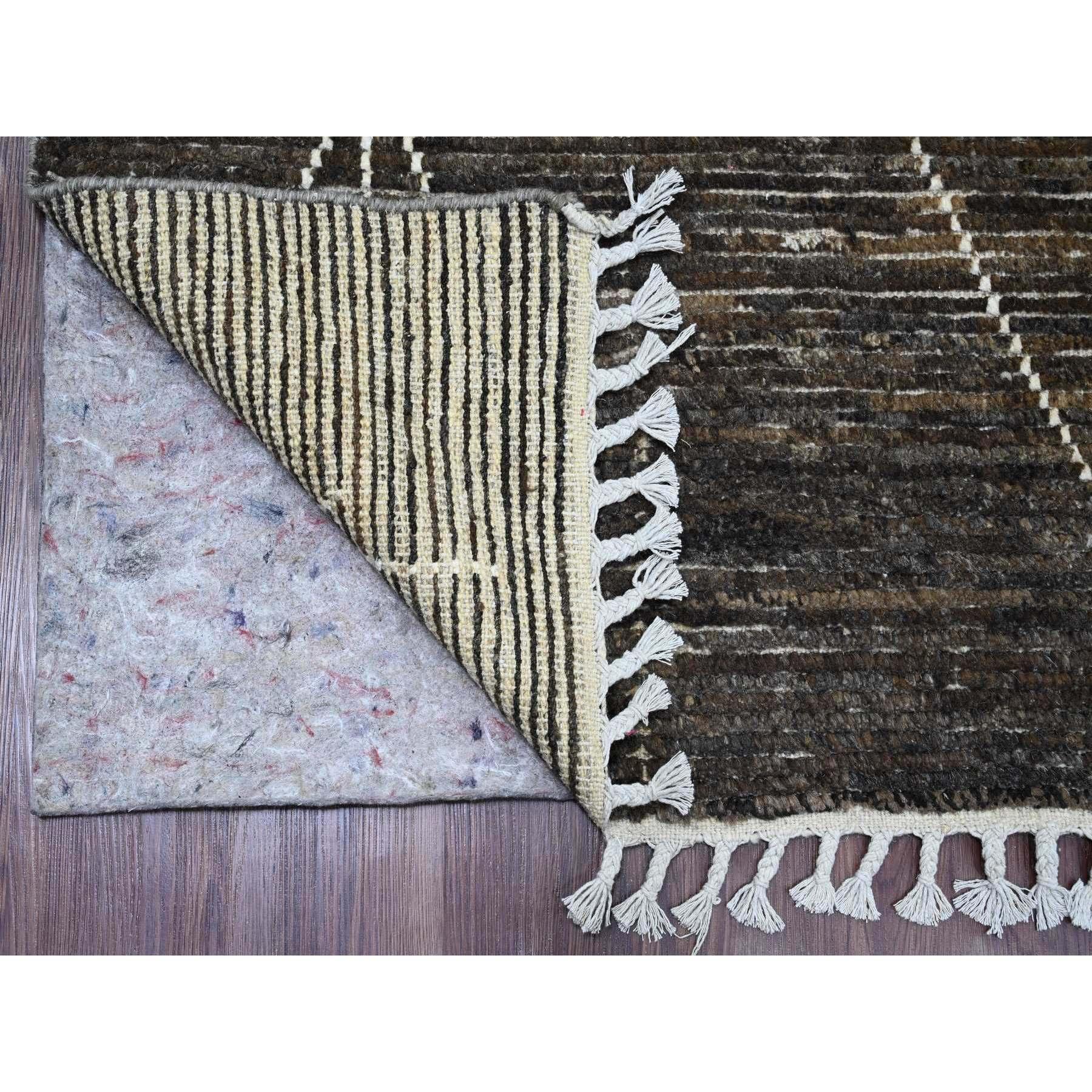 8'x10' Brown Marokkanisches Geflecht mit geometrischem Design Handgeknüpfter Teppich aus reiner Wolle (Afghanisch) im Angebot