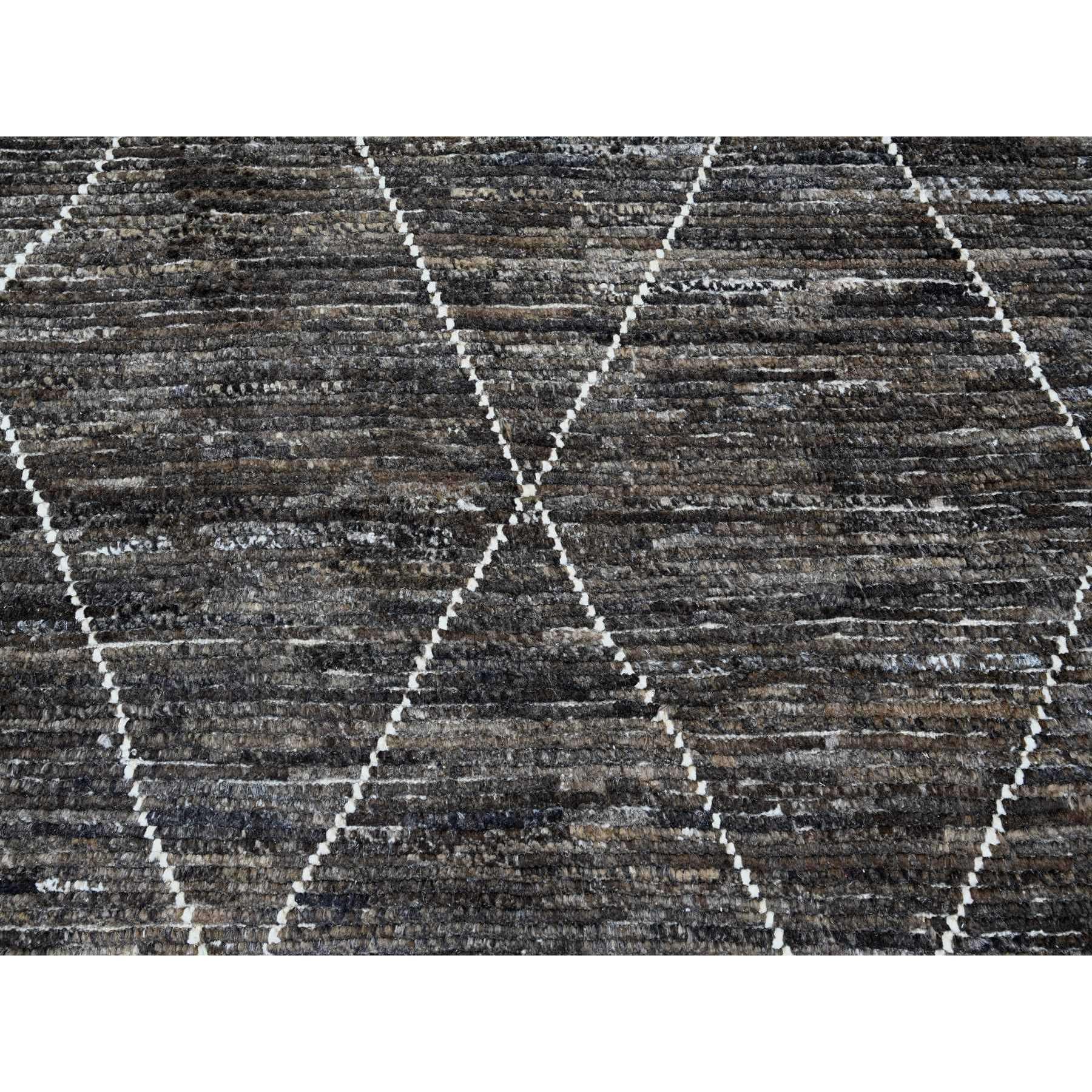 8'x10' Brown Marokkanisches Geflecht mit geometrischem Design Handgeknüpfter Teppich aus reiner Wolle im Angebot 2