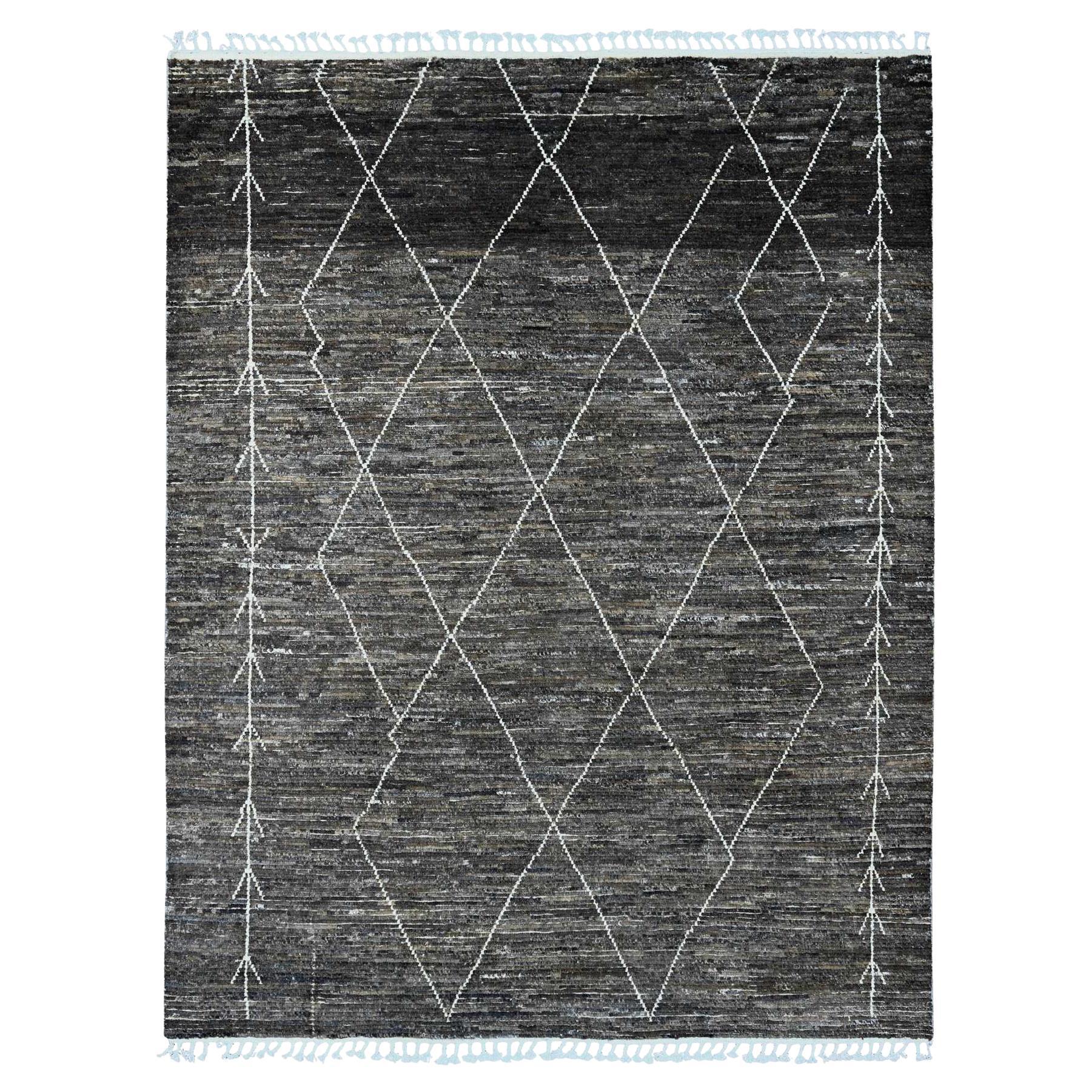 8'x10' Brown Moroccan Weave with Geometric Design Hand Knotted Pure Wool Rug