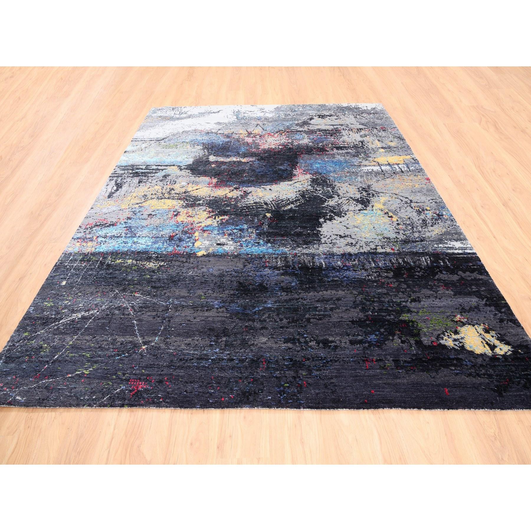 8'x10' Holzkohle Schwarz mit Pop Of Colors Moderner handgeknüpfter Teppich aus Woll-Silber (Indisch) im Angebot