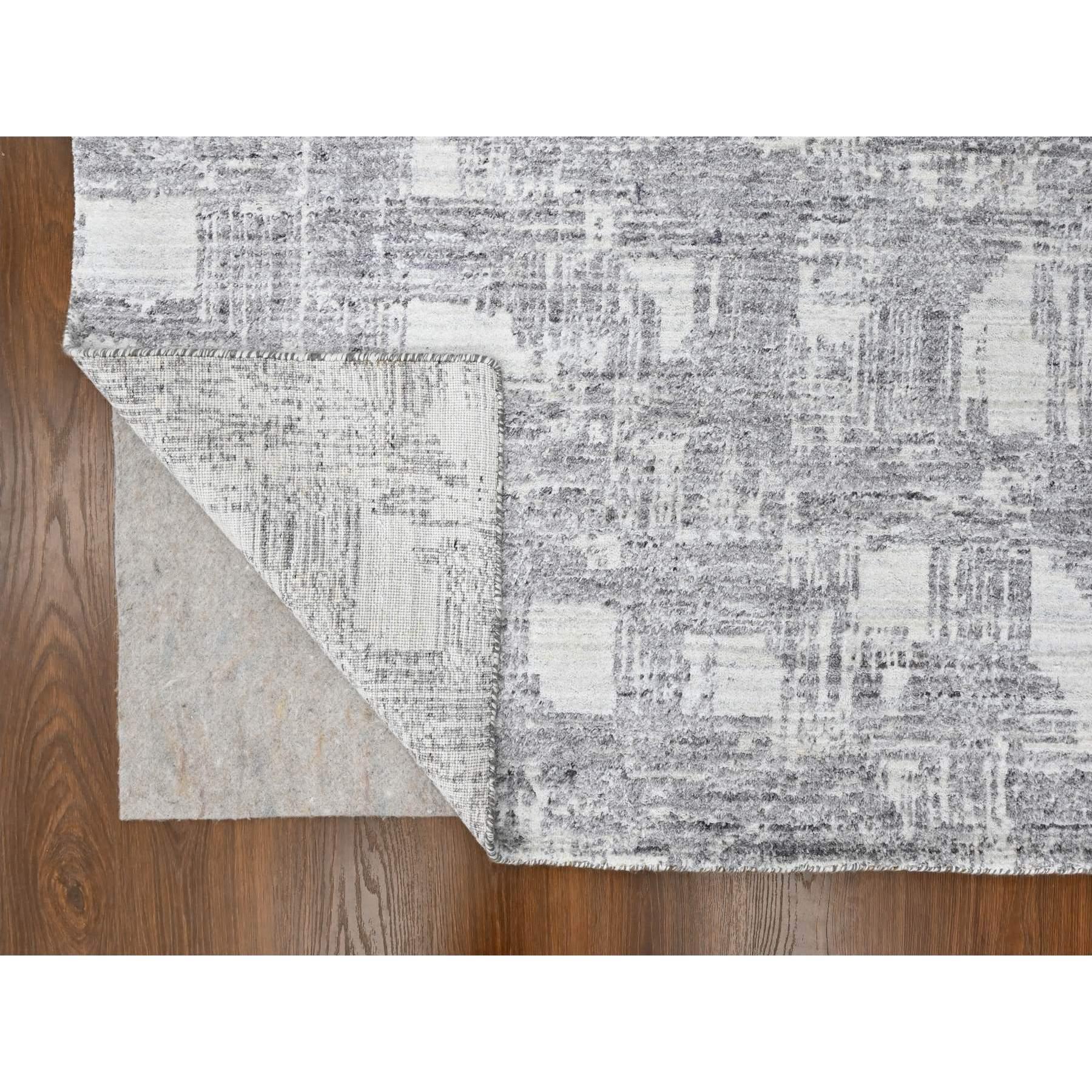 Indian 8'x10' Chiffon White Hand Loomed Wool and Plant Based Silk Oriental Rug For Sale