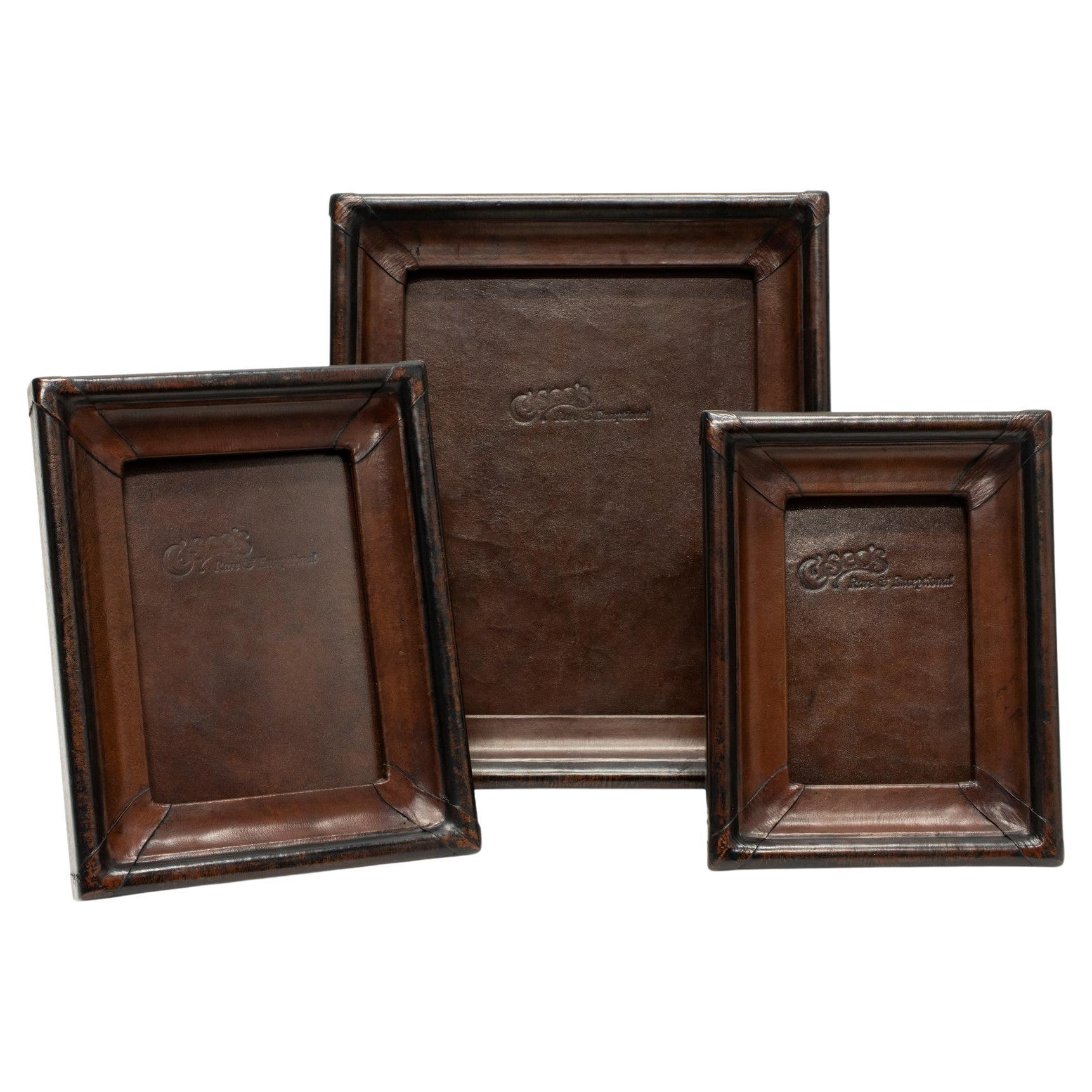 Portarretratos de sobremesa de cuero marrón oscuro y negro 8x10 - La Doma