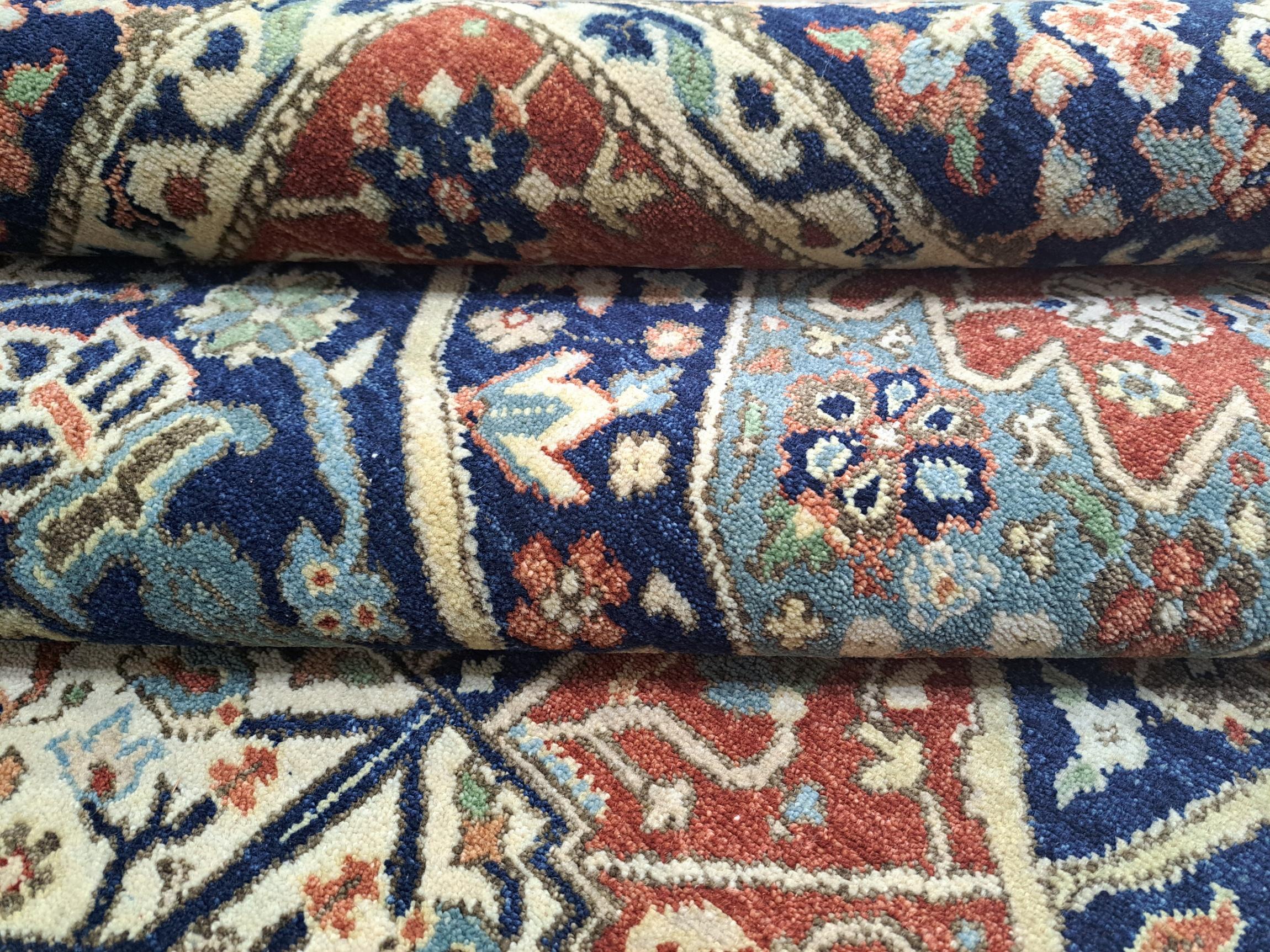 8x10 Ft Antique Heriz Inpired Tapis noué à la main New Rug. Tous les Wool. Tapis de style Heriz en vente 2