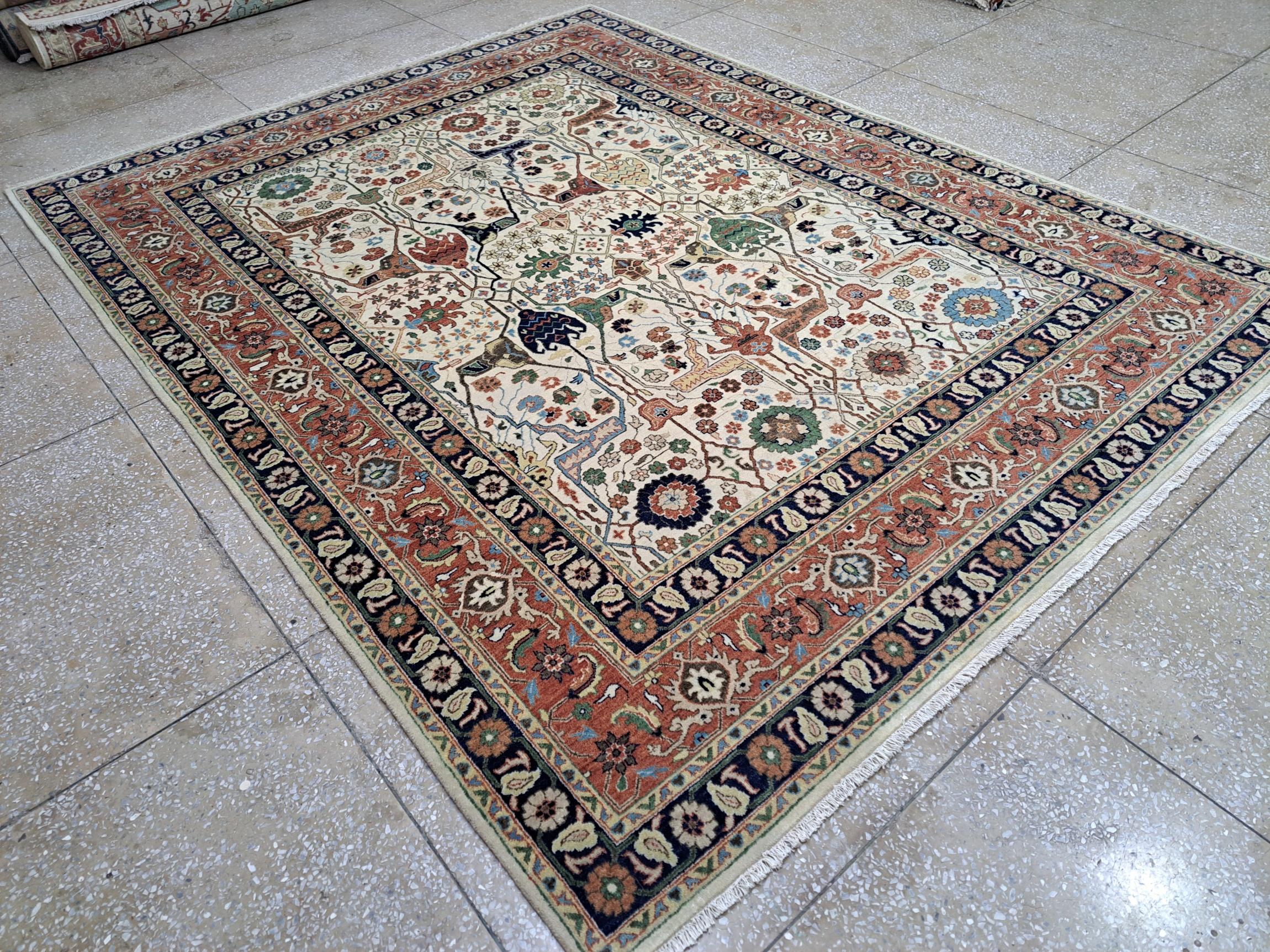 Porta a casa tua un'eleganza senza tempo con questo nuovissimo tappeto annodato a mano, ispirato al classico design Heriz del XVIII secolo.
Ogni pezzo è tessuto meticolosamente dai nostri maestri artigiani in India, utilizzando il 100% di lana