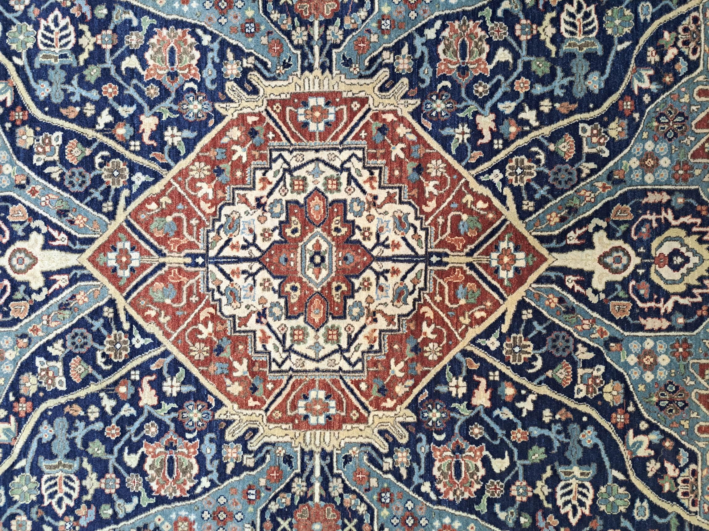 Laine 8x10 Ft Antique Heriz Inpired Tapis noué à la main New Rug. Tous les Wool. Tapis de style Heriz en vente