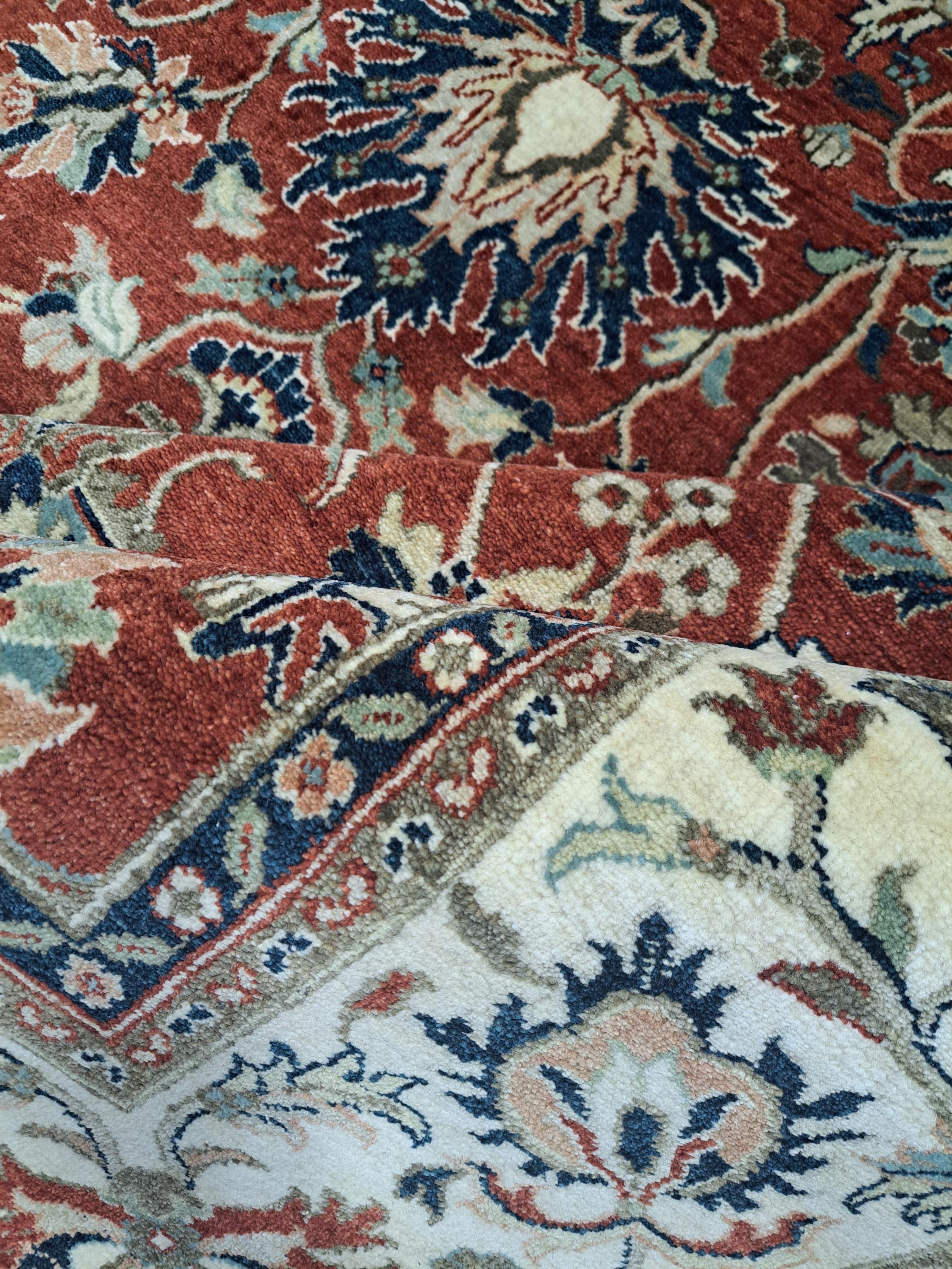 Lana 8x10 Ft Nuovissimo tappeto annodato a mano con disegno Heriz antico. 100% lana in vendita