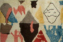 Tappeto in lana in stile marocchino contemporaneo con disegno geometrico astratto multicolore