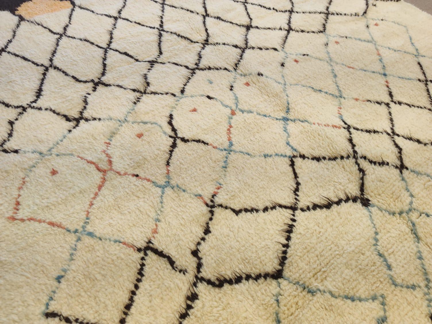 8x10 Ft Moderner handgefertigter marokkanischer Tulu-Teppich, 100% Wolle, kundenspezifische Optionen verfügbar (21. Jahrhundert und zeitgenössisch) im Angebot