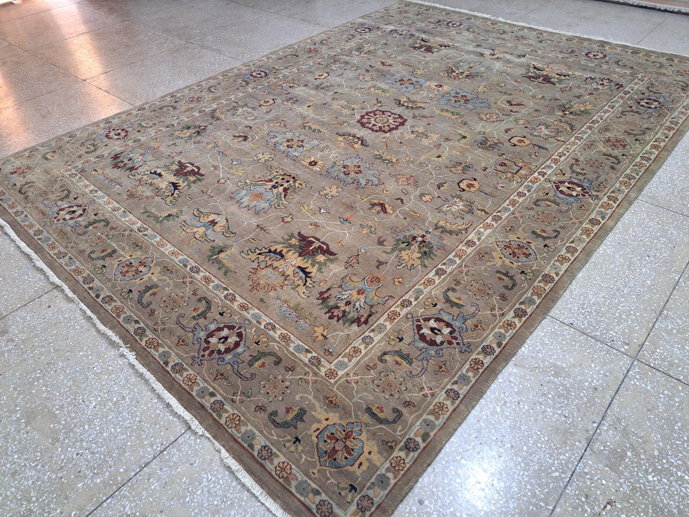 8x10 Fuß handgeknüpfter Heriz Design-Teppich. 100% Wolle. Antikes von Heriz inspiriertes Design im Angebot 1