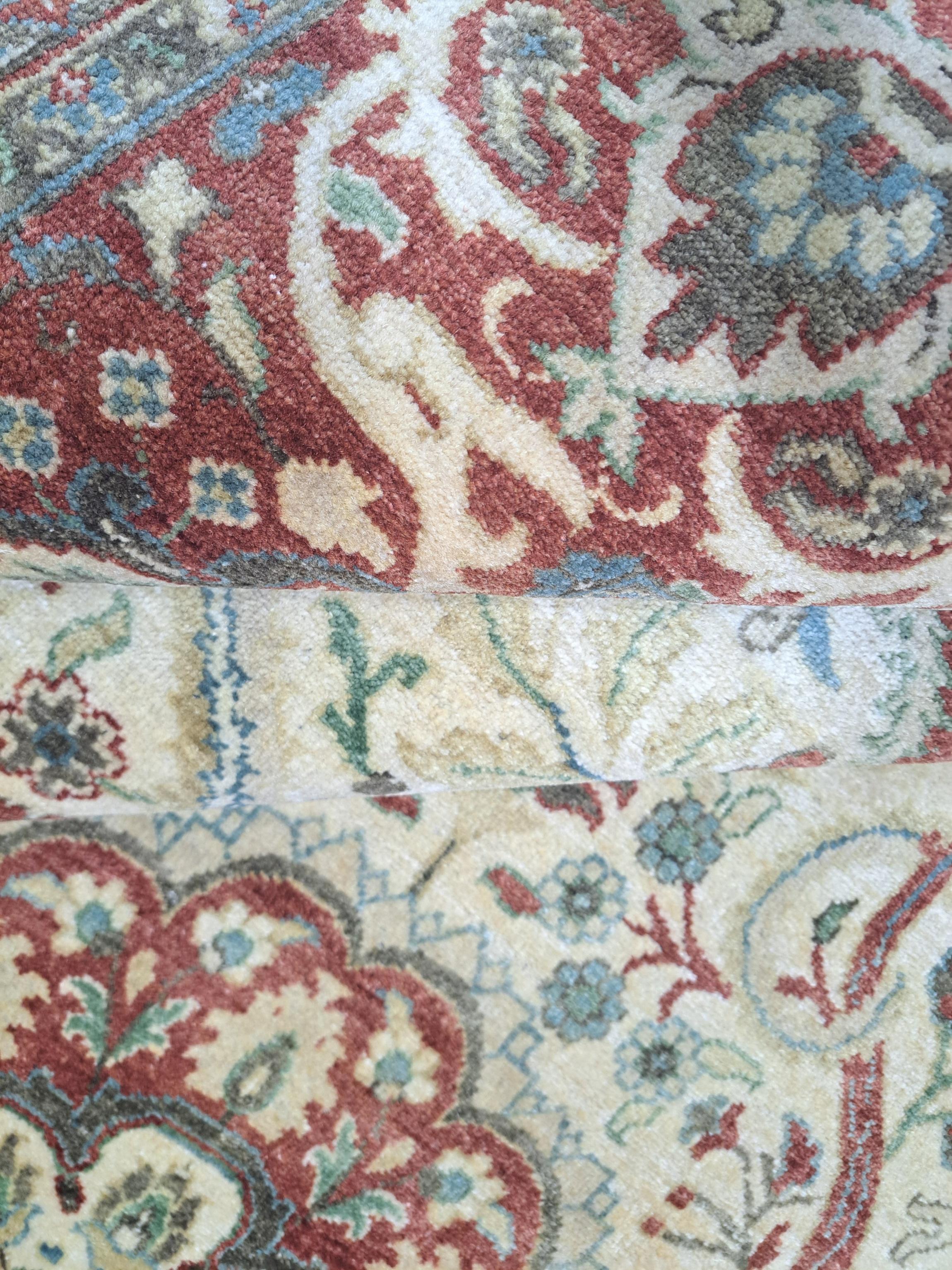 8x10 Ft Handgeknüpfter Teppich. 100% Wolle. Antiker Heriz inspirierter Design-Teppich im Angebot 2