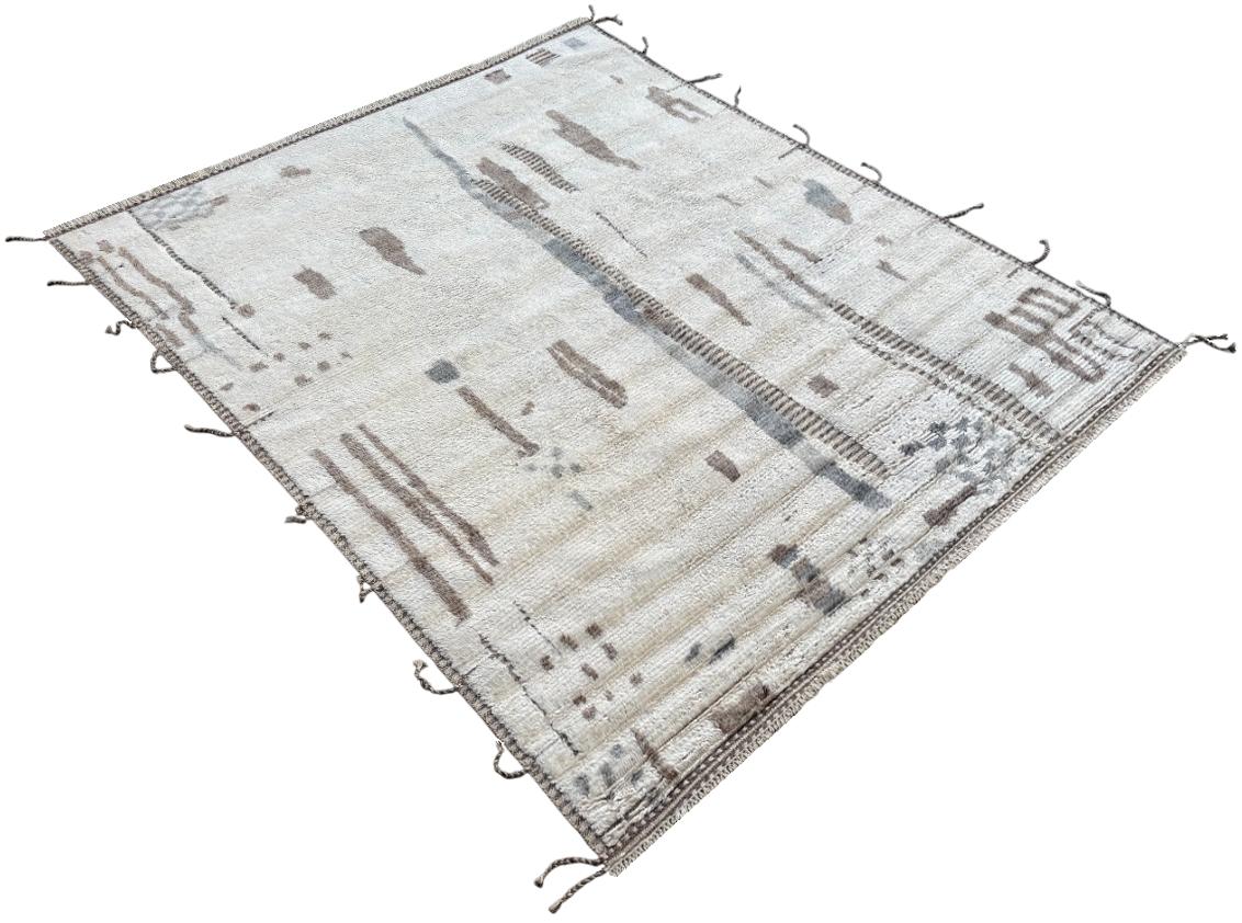 Turkish 8x10 Ft Handmade Moroccan Azilal Style Rug. 100% Wool. Modern Beni Ourain Carpet For Sale