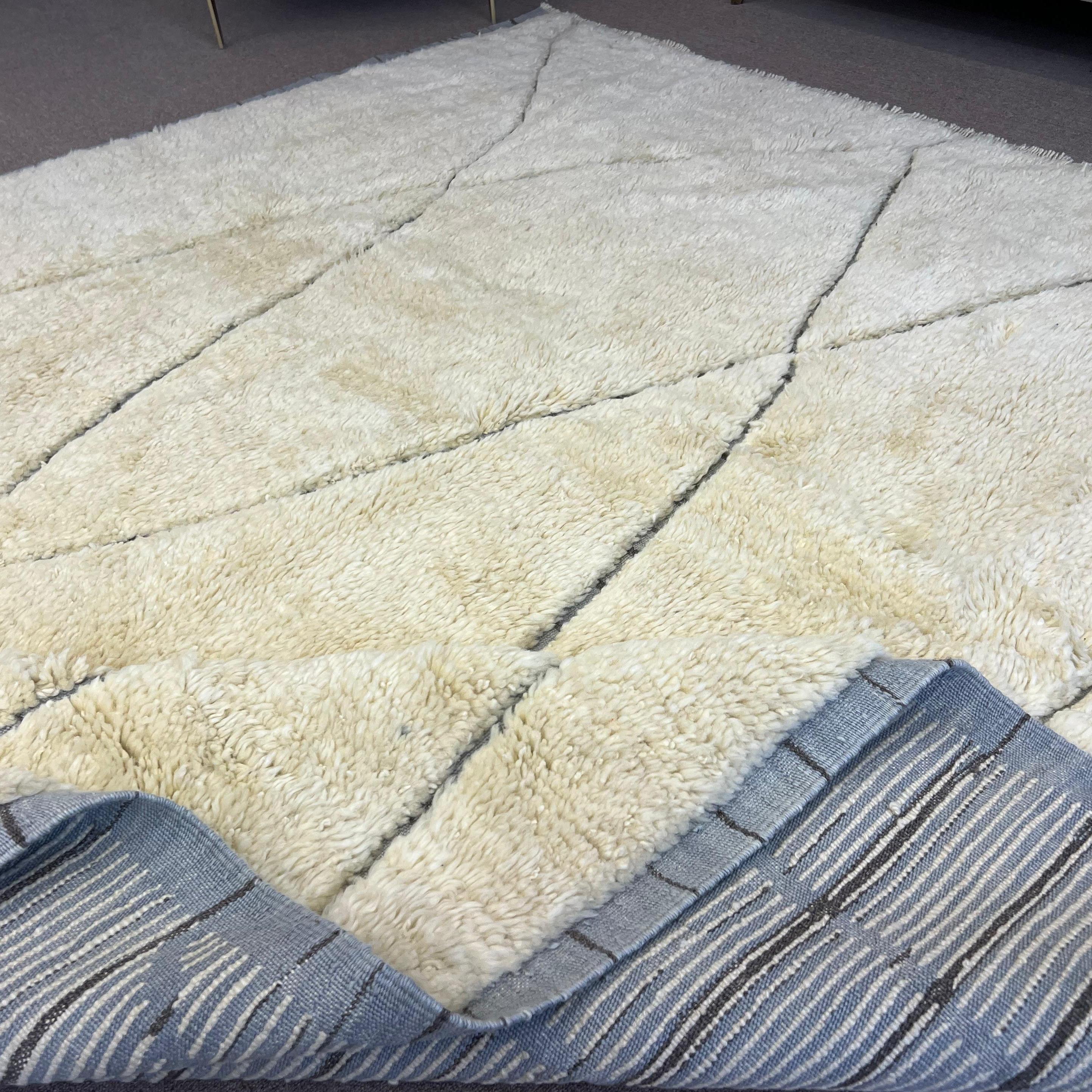 Scandinavian Modern 8x10 Ft Contemporary Moroccan Style Rug. Natural Wool. Custom Options Available For Sale