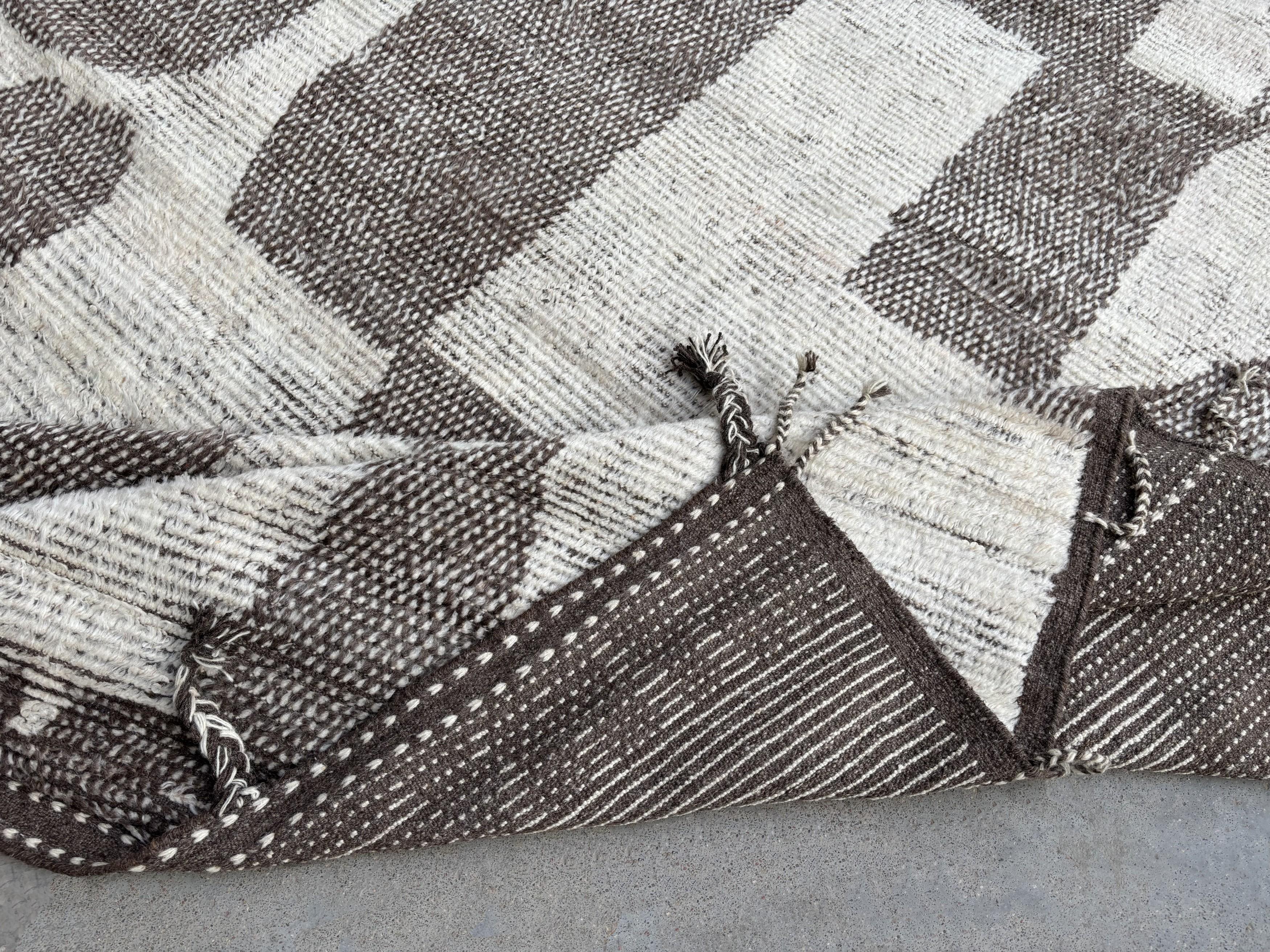 8x10 Ft Handmade Moroccan style Rug, 100% Natural Wool. Custom Options Available In New Condition For Sale In Spring Valley, NY