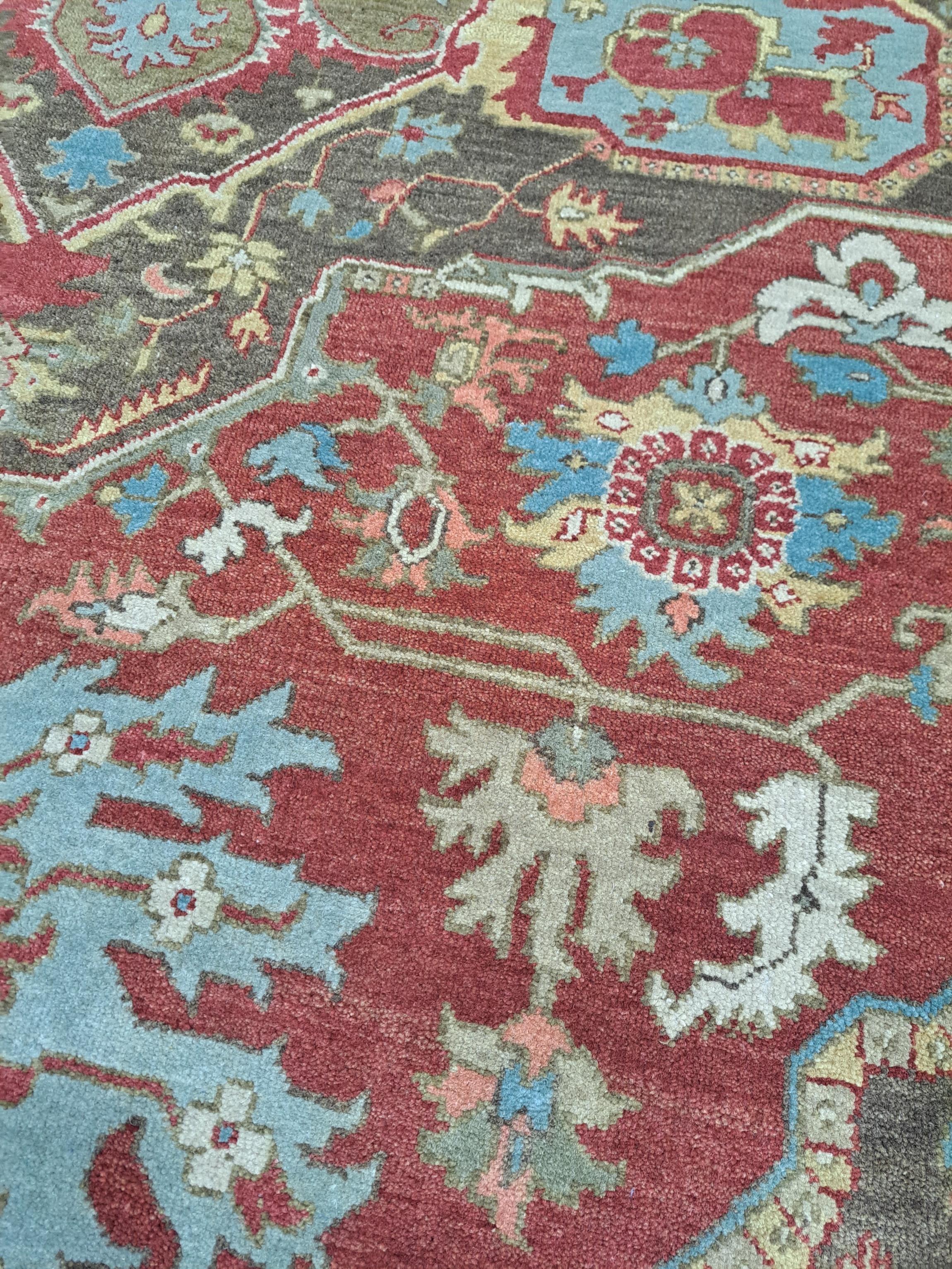 8x10 Ft Heriz Inspired Handmade Wool Rug. Antique Style Area Carpet. 100% Wool in vendita 2