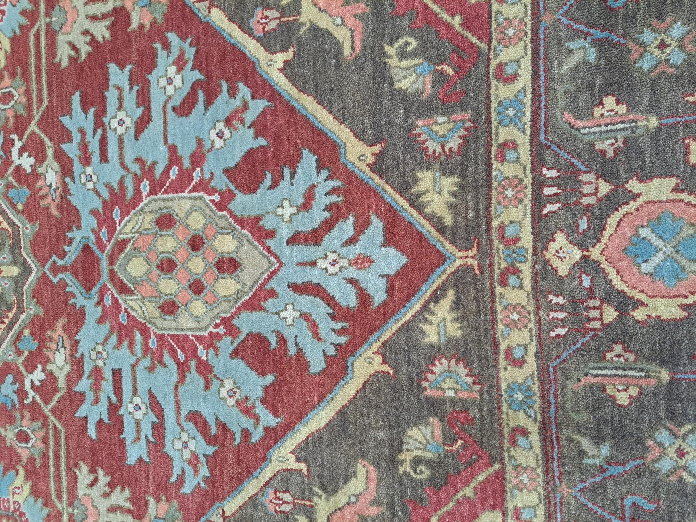 Heriz Serapi 8x10 Ft Heriz Inspired Handmade Wool Rug. Antique Style Area Carpet. 100% Wool in vendita