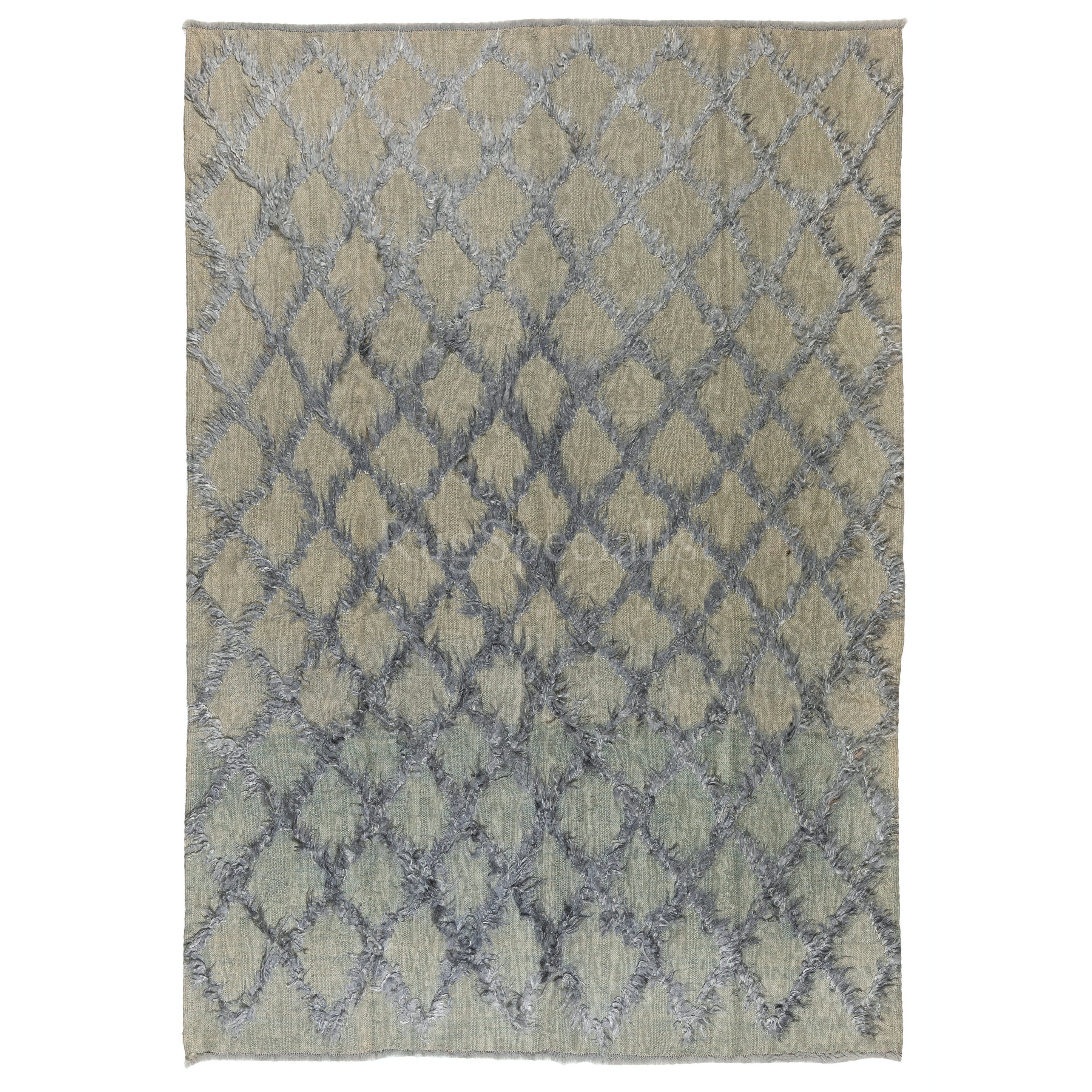 Tappeto moderno 8x10 Ft in Mohair Tulu annodato a mano di colore grigio. Rivestimento per pavimenti in lana in vendita