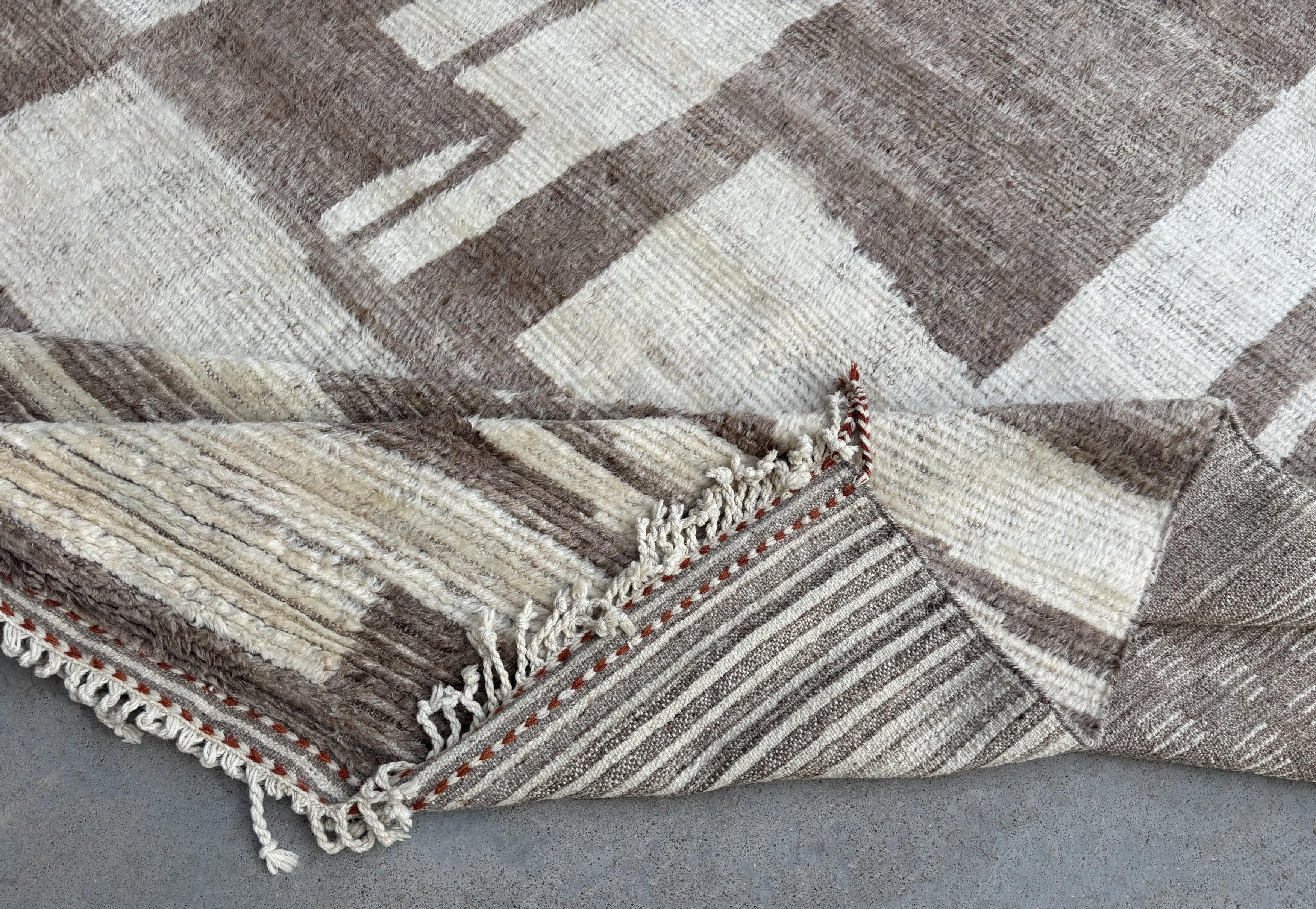 Contemporary 8x10 Ft Modern Moroccan style Handmade Rug. 100% Wool. Custom Options Available For Sale