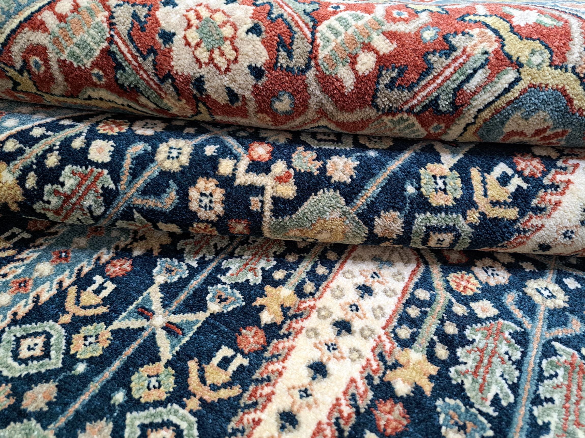 Tapis noué à la main 8x10 Ft New. 100% laine. Antique Heriz Design. Options personnalisées A. en vente 1