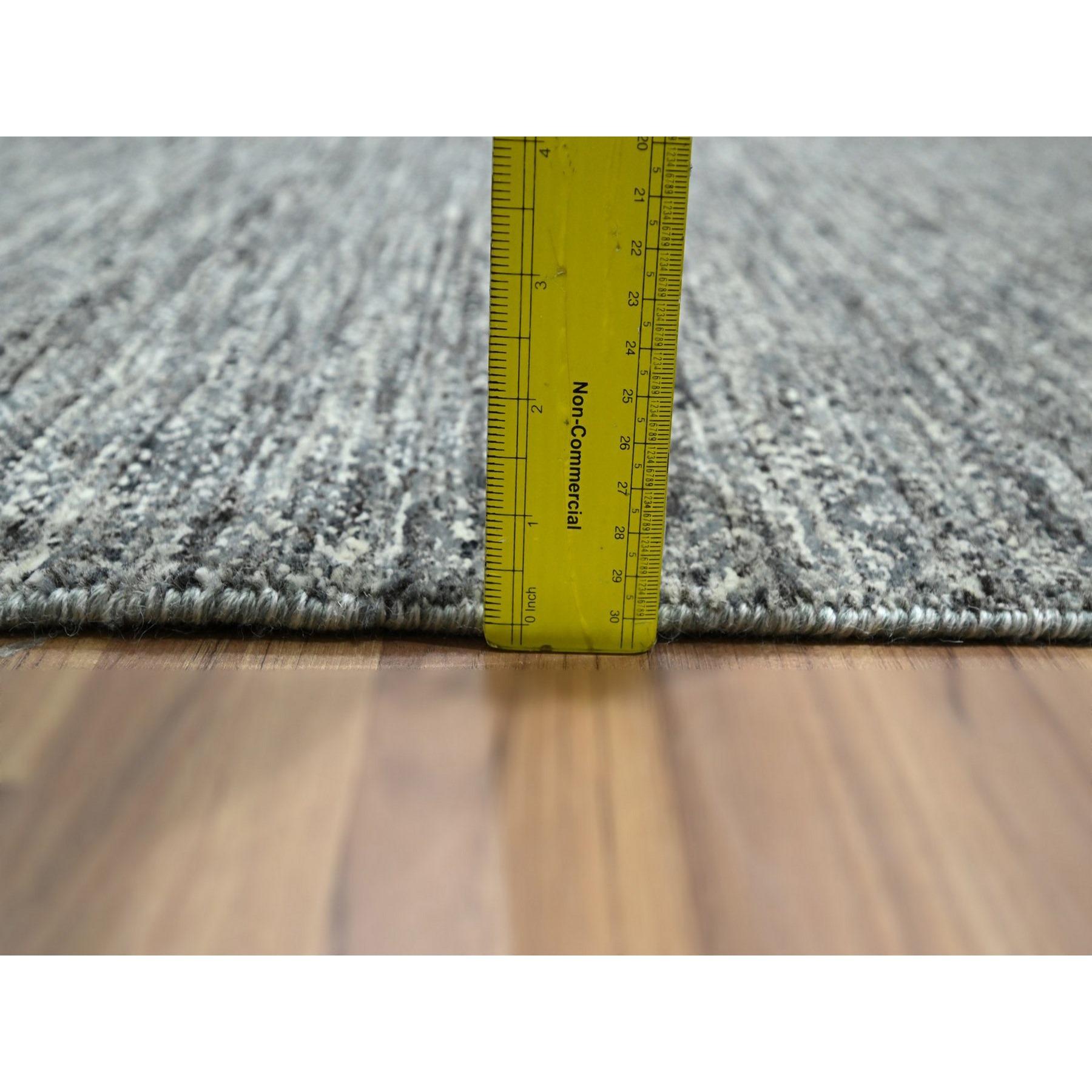 8'x10' Grau Kohinoor Herat Geometrisches sich wiederholendes Muster Handgeknüpfter Wollteppich im Angebot 3