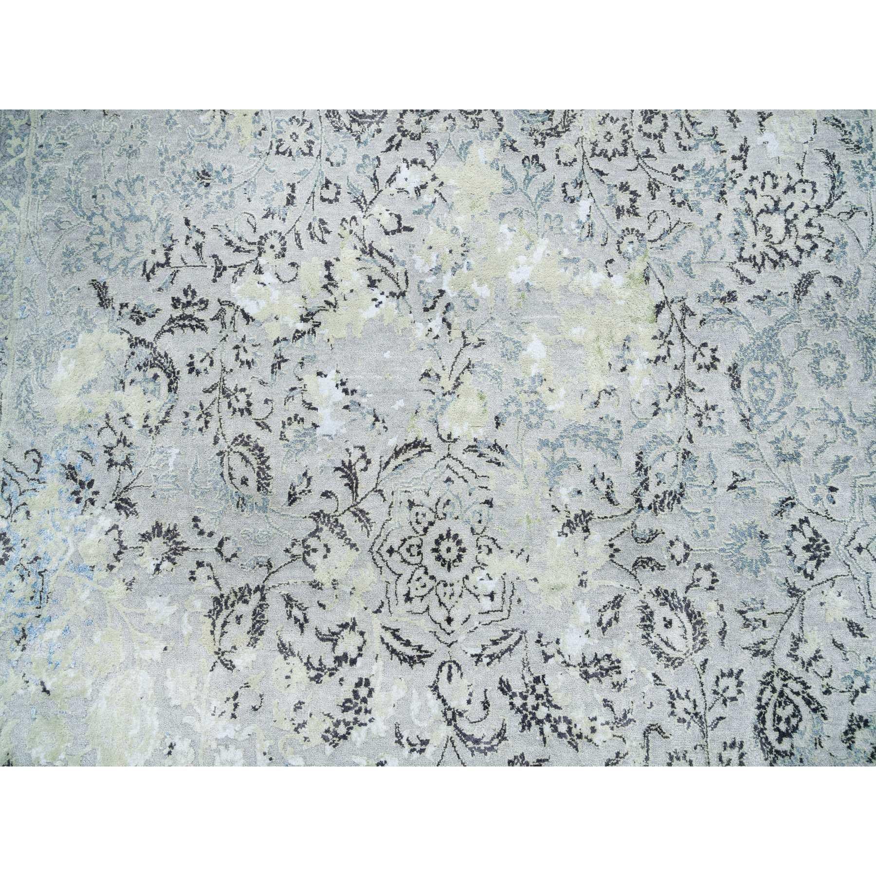 8'x10' Gris Pure Soie et Laine Noué à la Main Broken Kashan Design Tapis d'Orient en vente 1