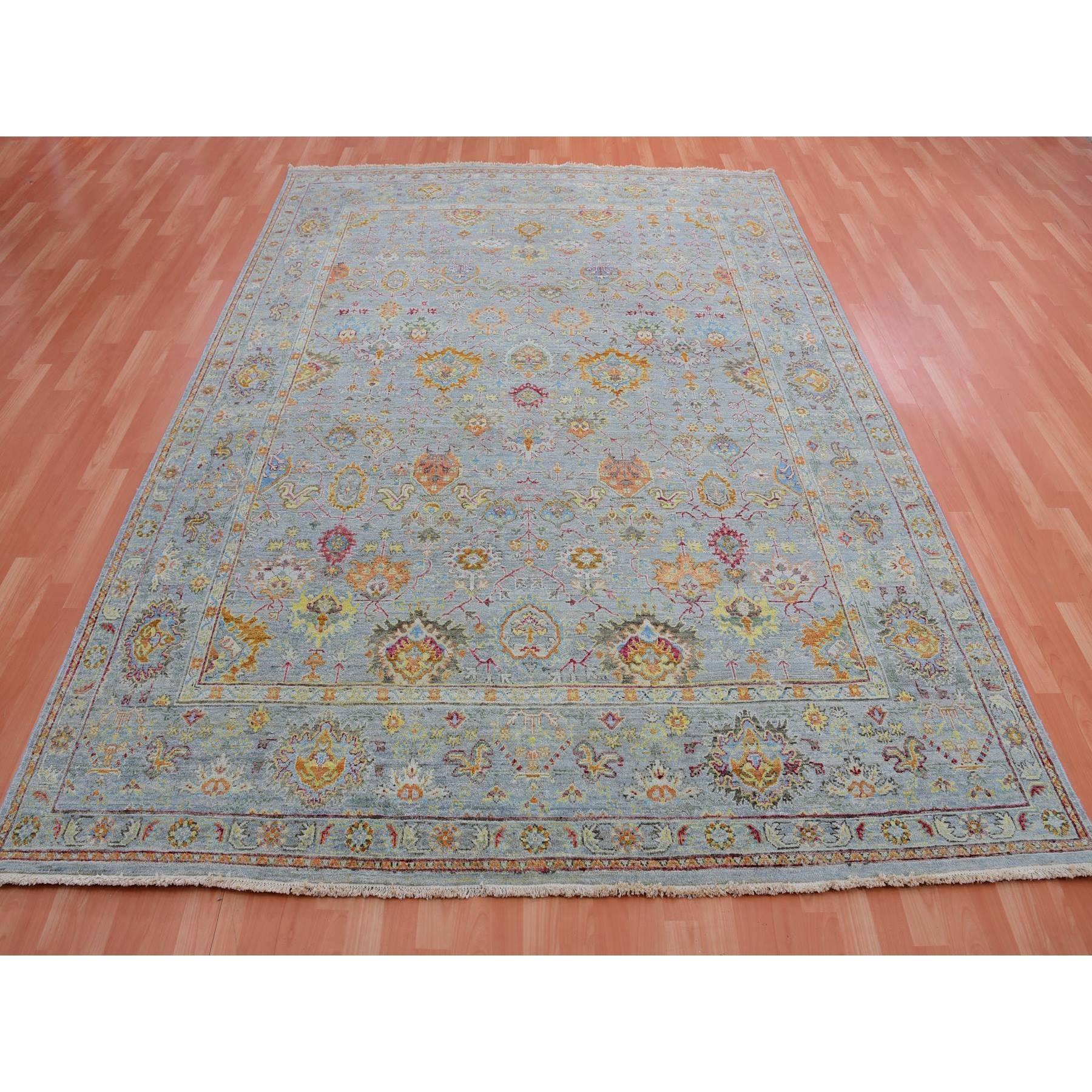 8'x10' Grauer Sultanabad Reimagined Leaf Design Cropped Thin Wool Hand Knotted Rug (Indisch) im Angebot