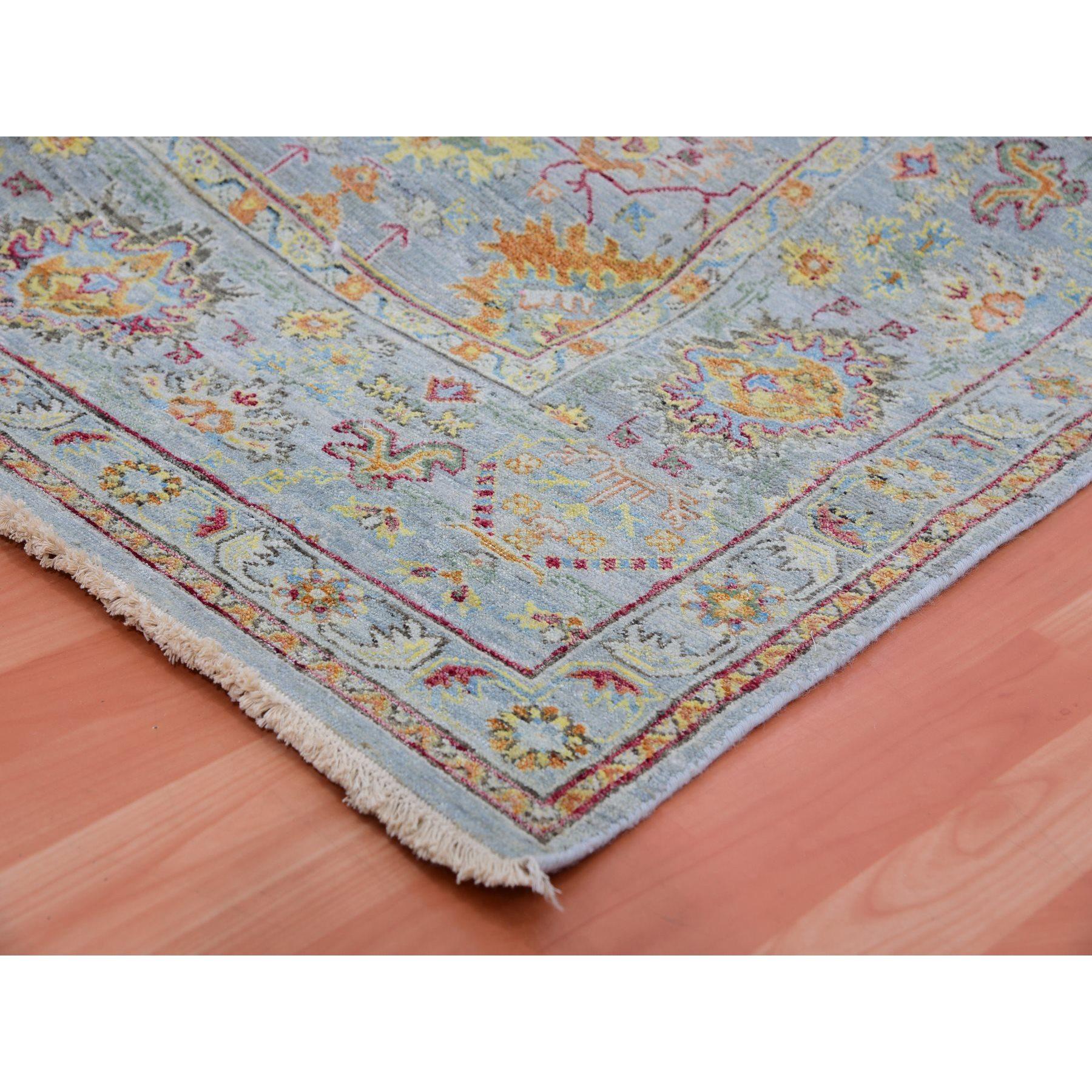 8'x10' Grauer Sultanabad Reimagined Leaf Design Cropped Thin Wool Hand Knotted Rug (Wolle) im Angebot