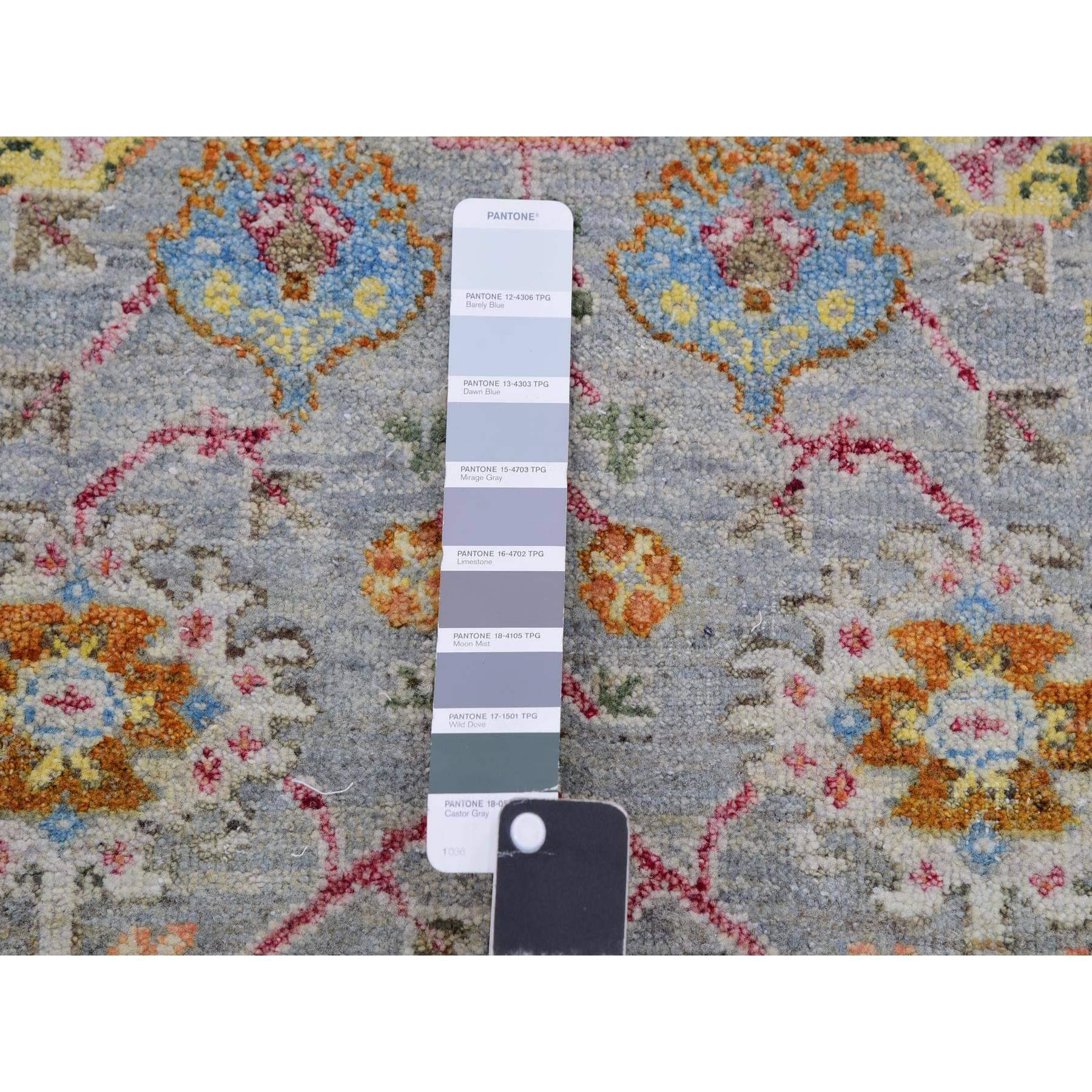 8'x10' Grauer Sultanabad Reimagined Leaf Design Cropped Thin Wool Hand Knotted Rug im Angebot 1