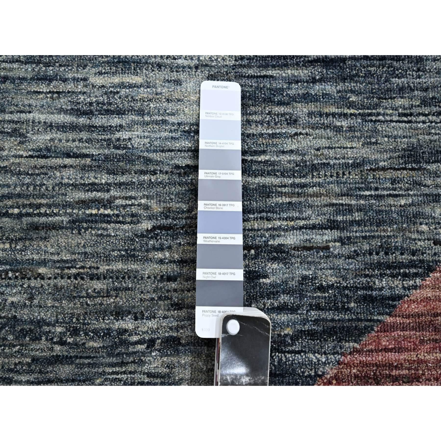 Contemporary 8'x10' Gray with Brown Modern and Mid Century Inspired Hand Knotted All Wool Rug For Sale