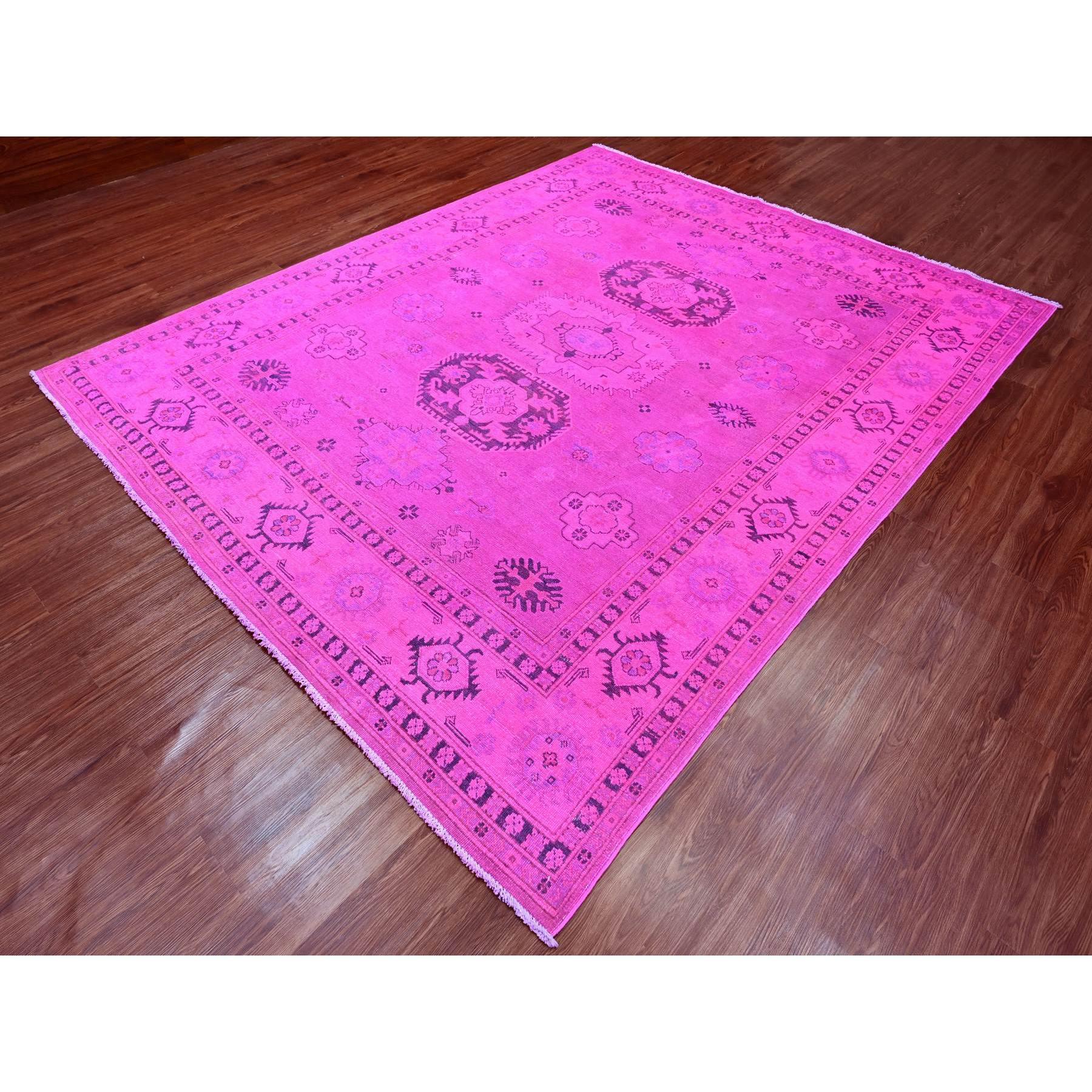 Kazakh 8'x10' Surteint rose vif Kazak Medallions Design noué à la main Tapis d'Orient en laine en vente