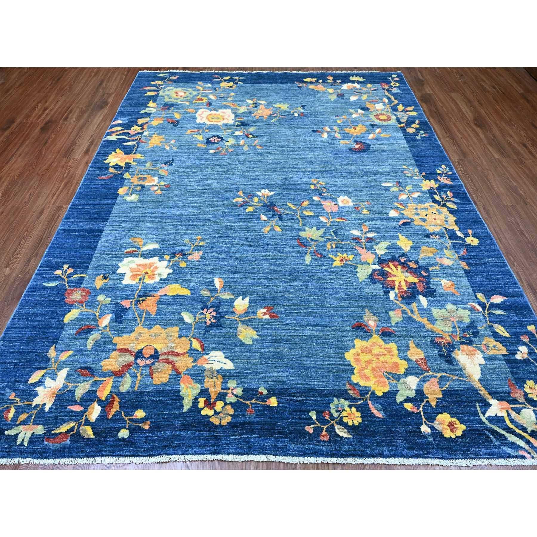 Bleu impérial, Peshawar inspiré de l'art déco chinois, teintures végétales, noué à la main, laine douce et vibrante, tapis d'Orient
Matières premières : Laine 
Latex : Pas de poils 
hauteur : 0,25 pouces
Style : Transitionnel
Couleur primaire :