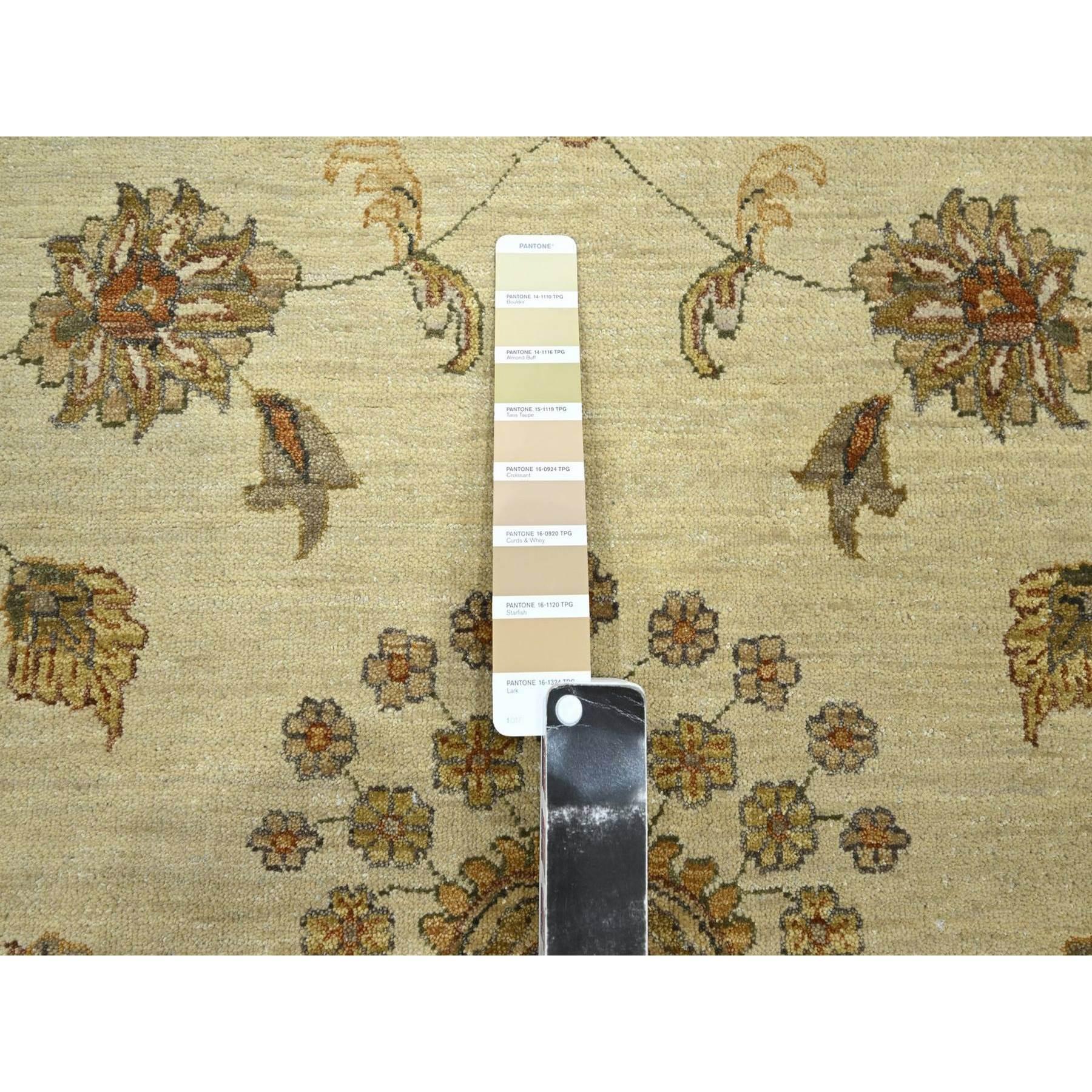 Laine 8'x10' Ivory Agra with Ziegler Design/One Leaf Pattern Tapis en pure laine noué à la main en vente